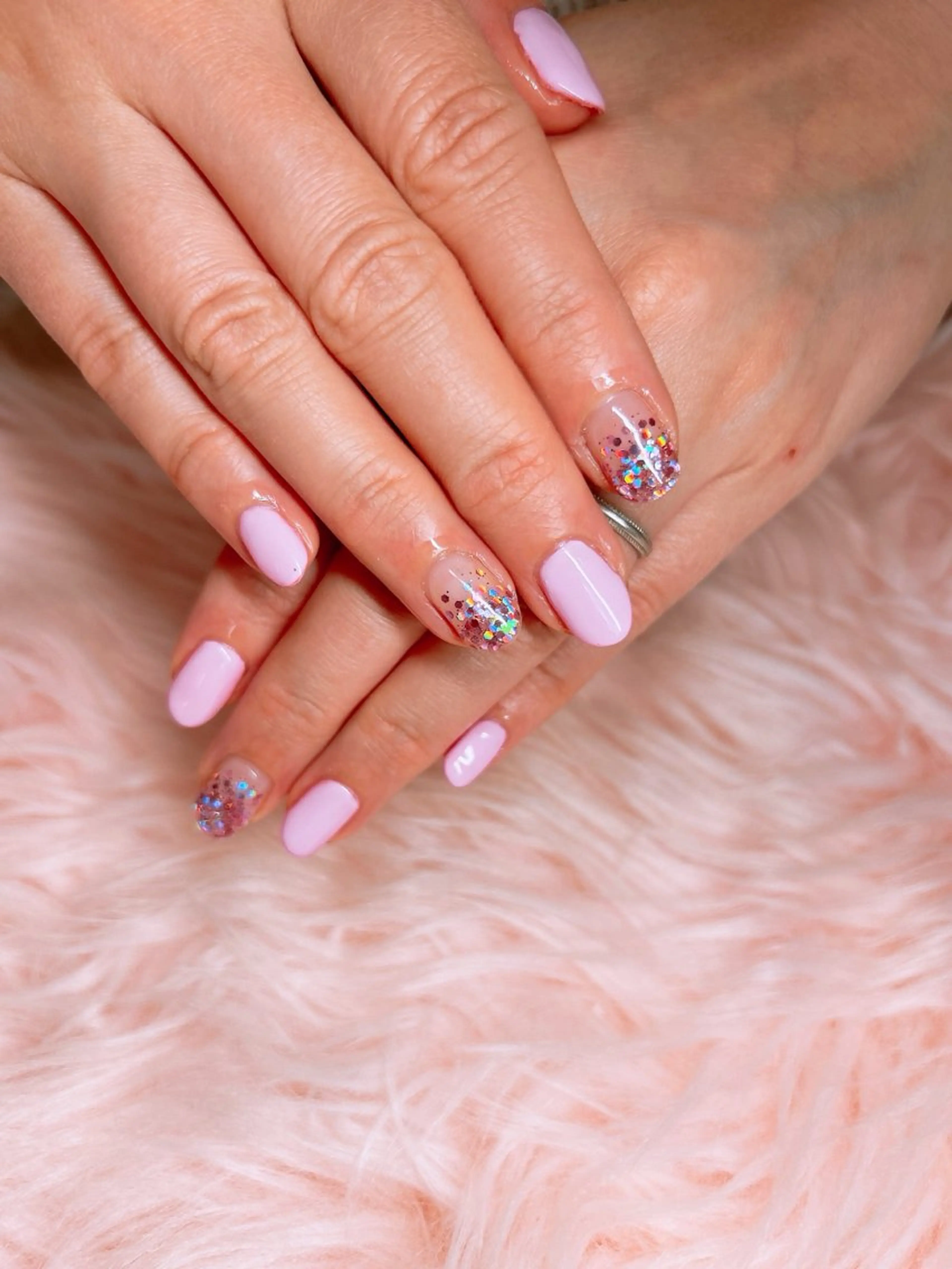 ネイル グラデーション ラメ(グリッター) ワンカラーネイル 遠藤 唯菜のネイルデザイン