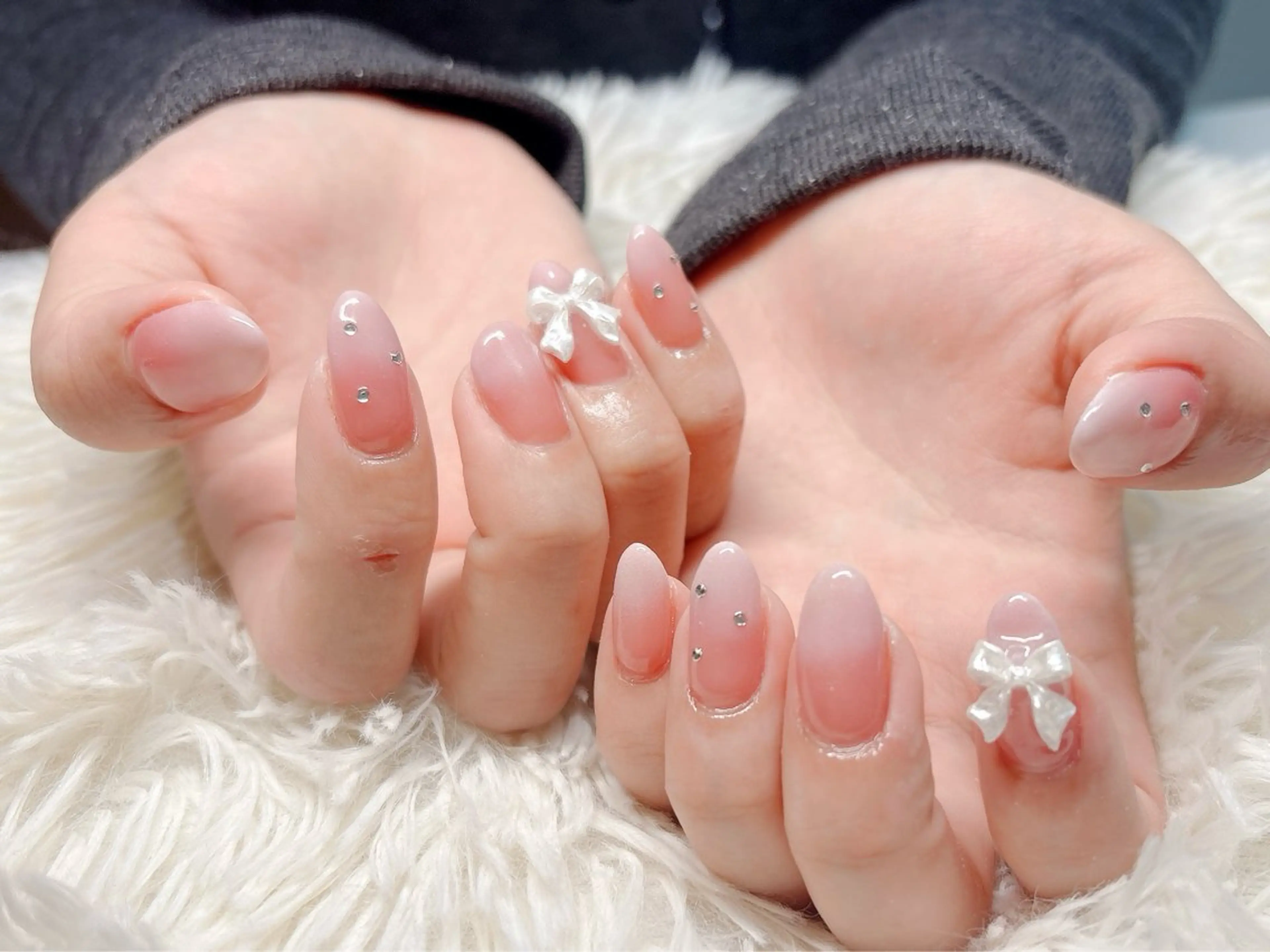 ネイル ハンドネイル パッチリオメメ Lianaのネイルデザイン