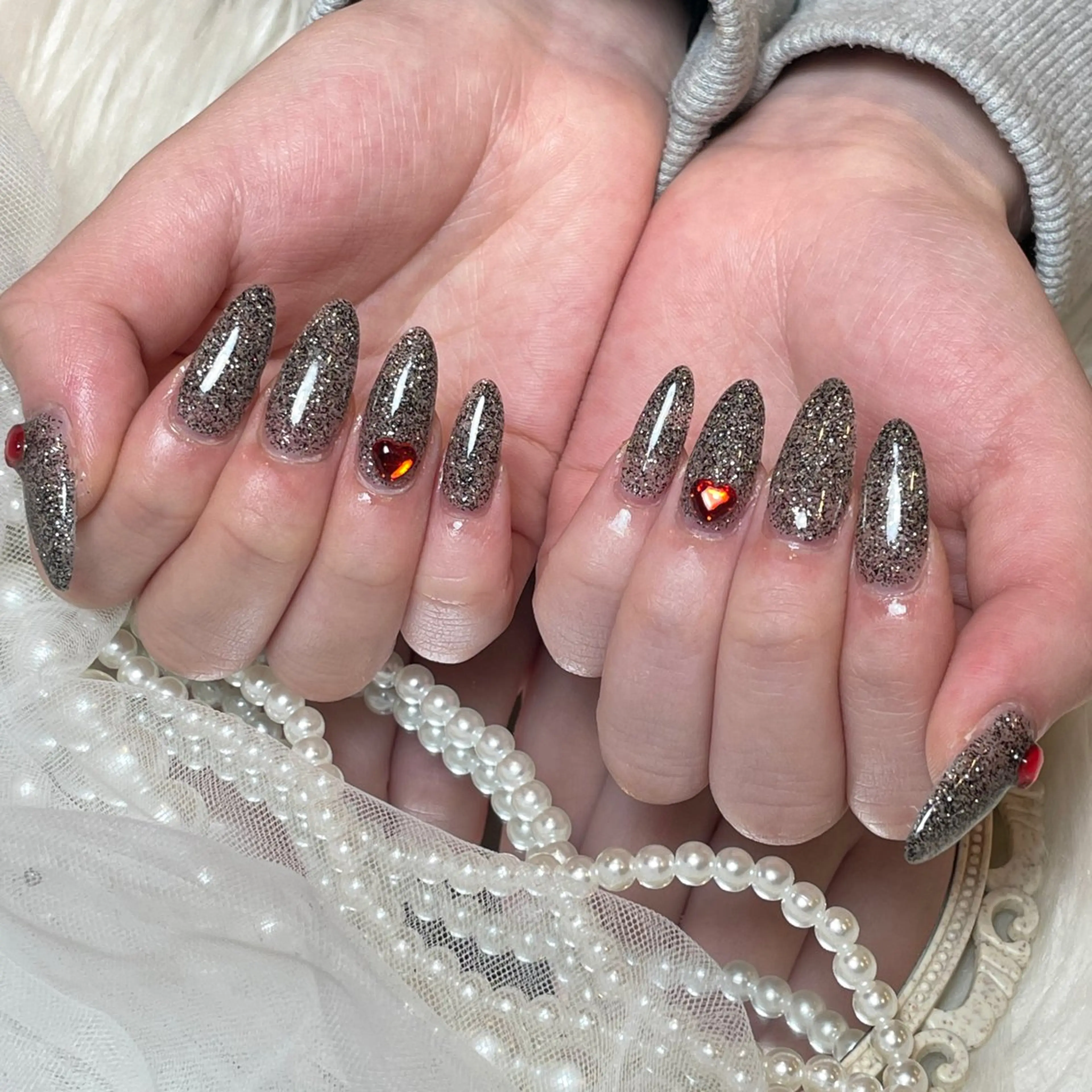 ネイル 持ち込み ストーンネイル ハンドネイル nailsalon Moa【モア】所属・yurika 🌷.*･ﾟのネイルデザイン