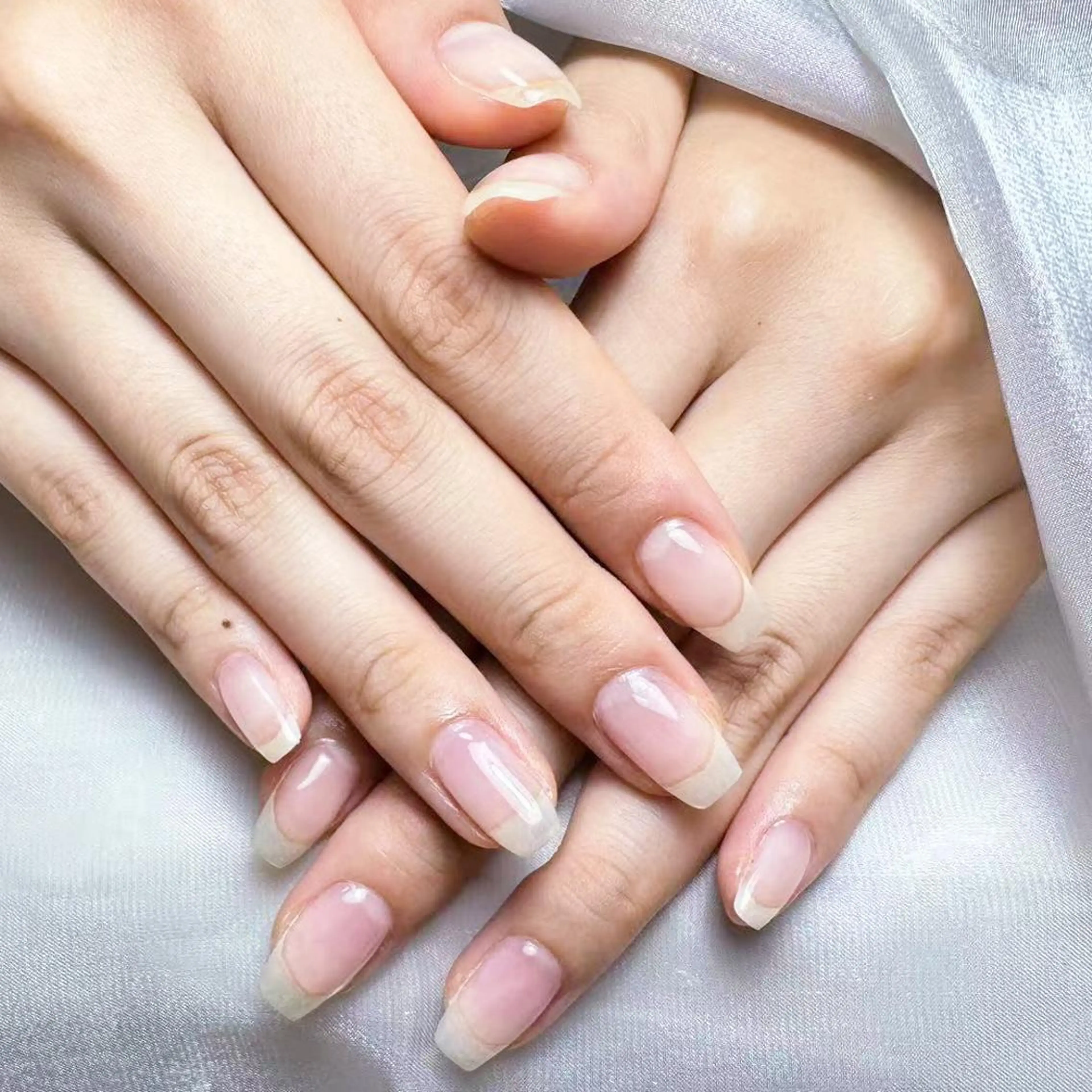 ネイル アートネイル オーロラネイル ガーリー キラキラネイル 韓国ネイル ハンドネイル DIANMOND NAIL🌸のネイルデザイン