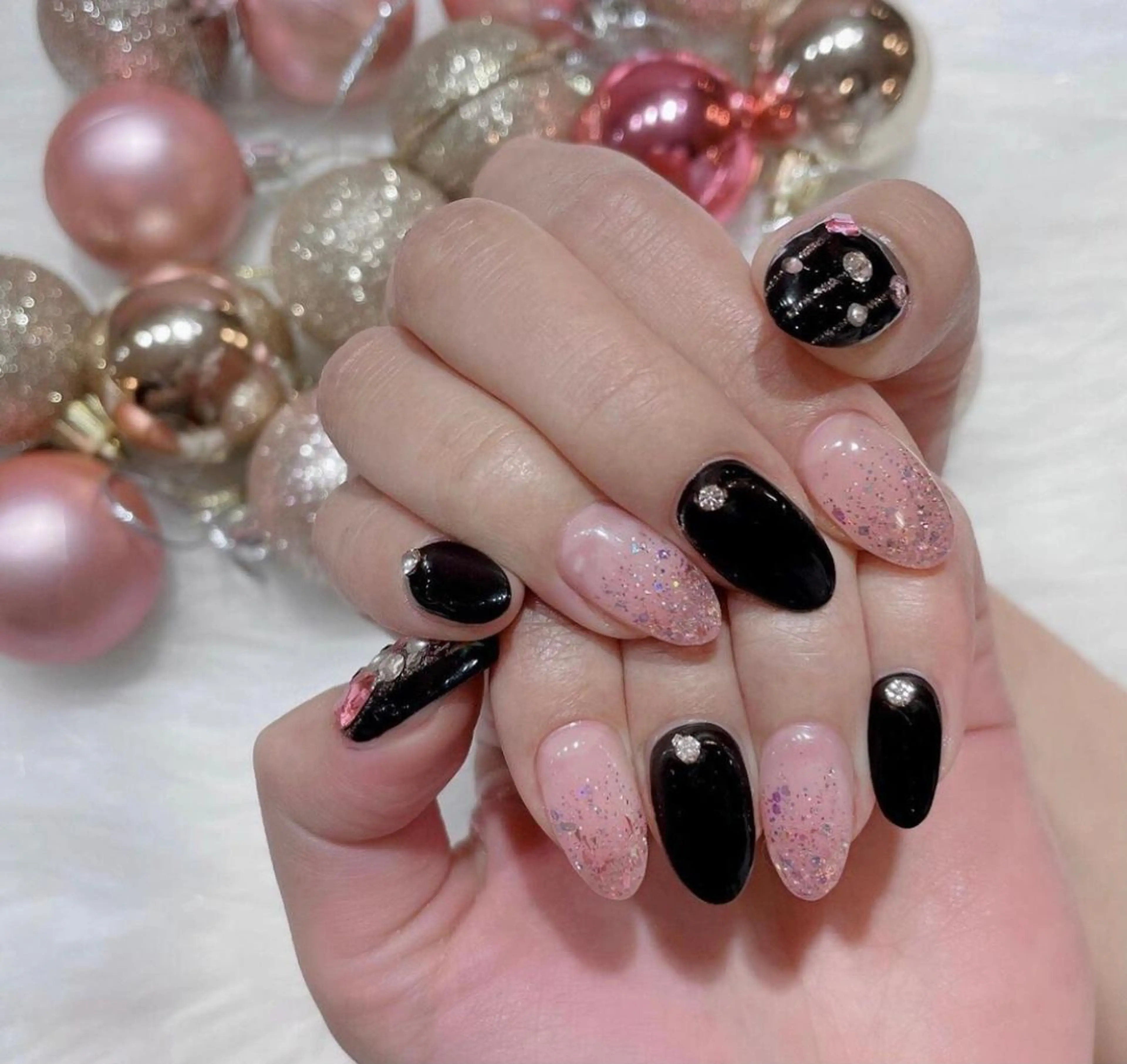 ネイル 持ち込み シンプルネイル 大塚眉毛|ハンドケア |肌管理の眉毛・アイブロウイメージ