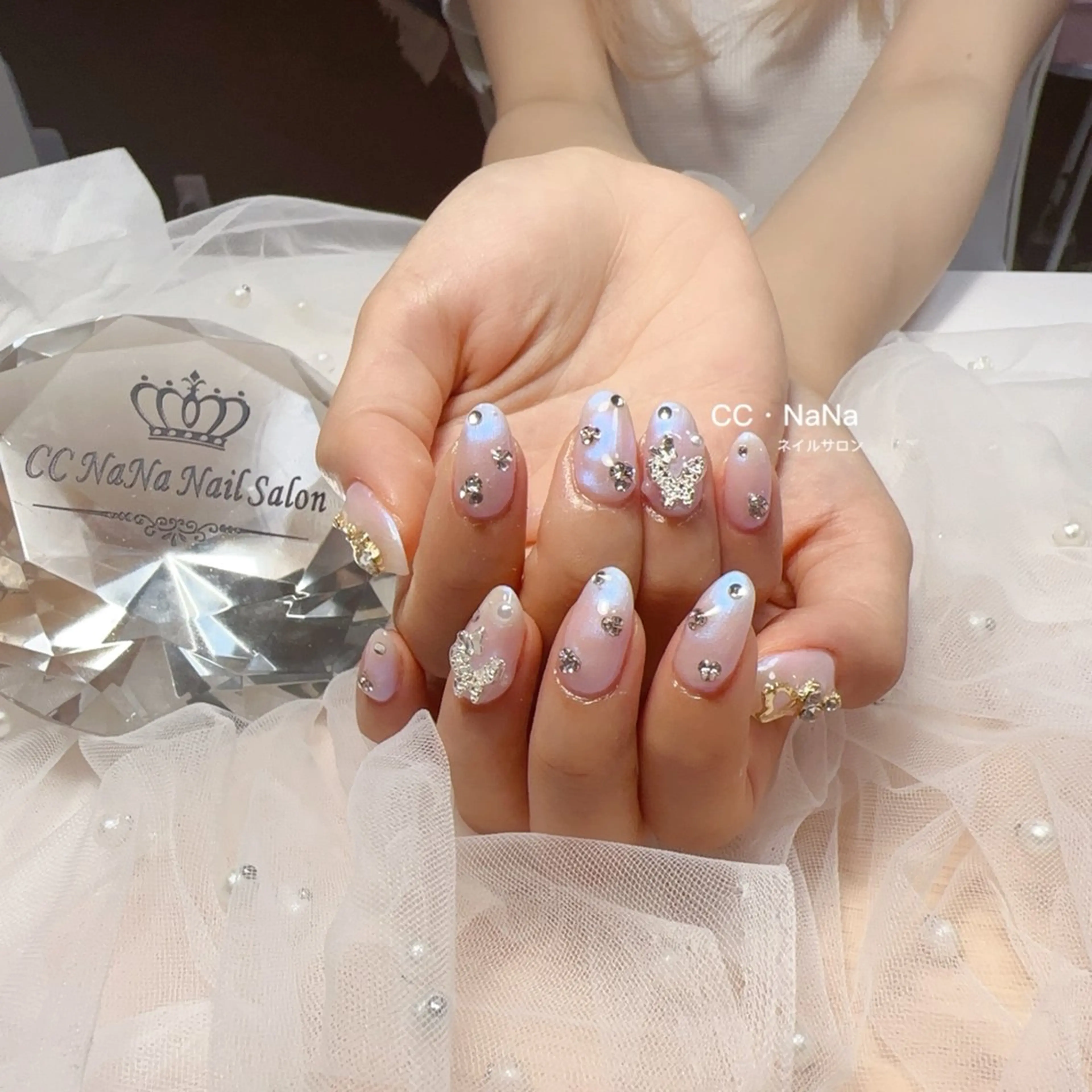 ネイル 持ち込み ハンドネイル 💎CC・NaNa 韓国風ネイル🌙Cのネイルデザイン