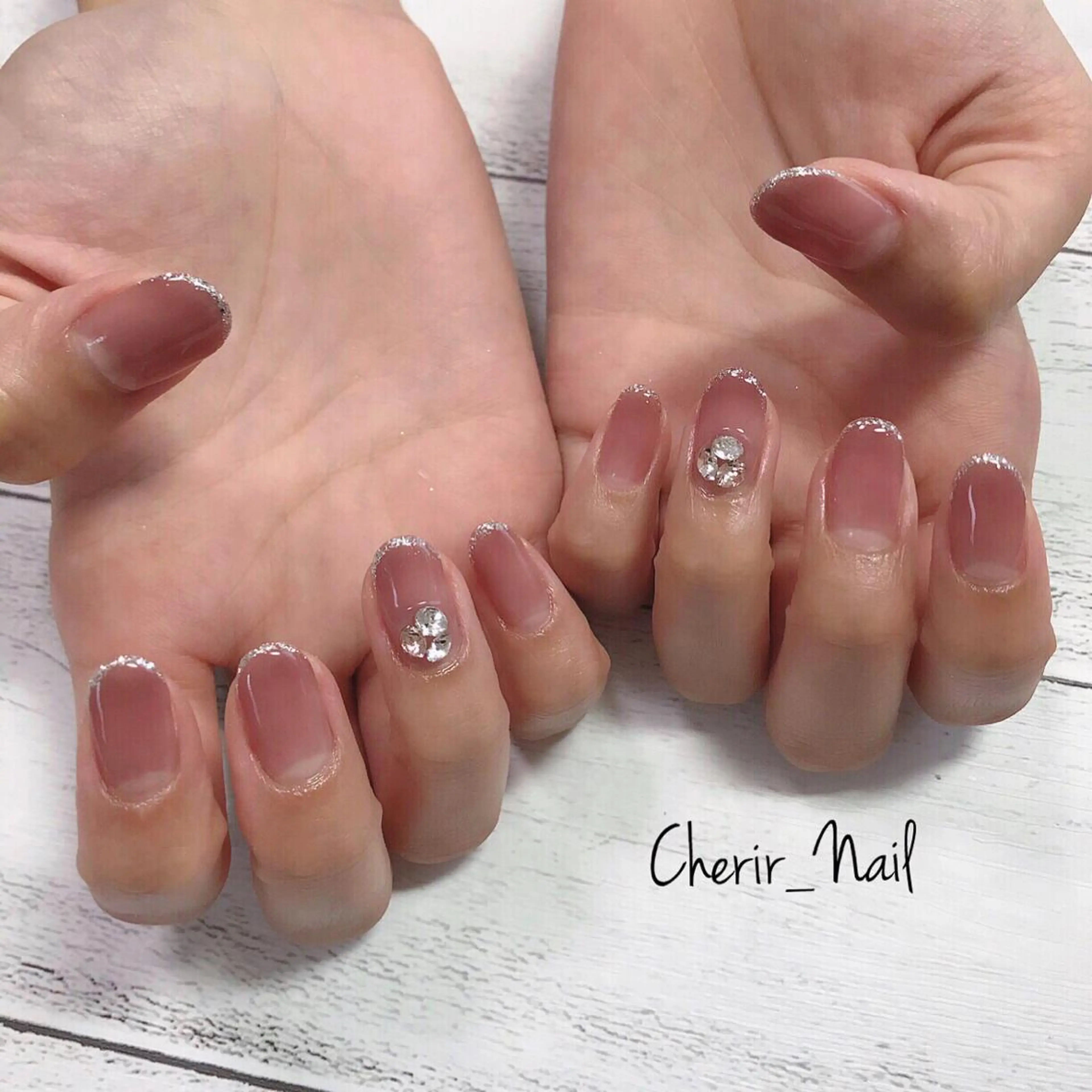 ネイル ブラウン グラデーション ショートネイル シンプルネイル Cherirnail kaoriのネイルデザイン