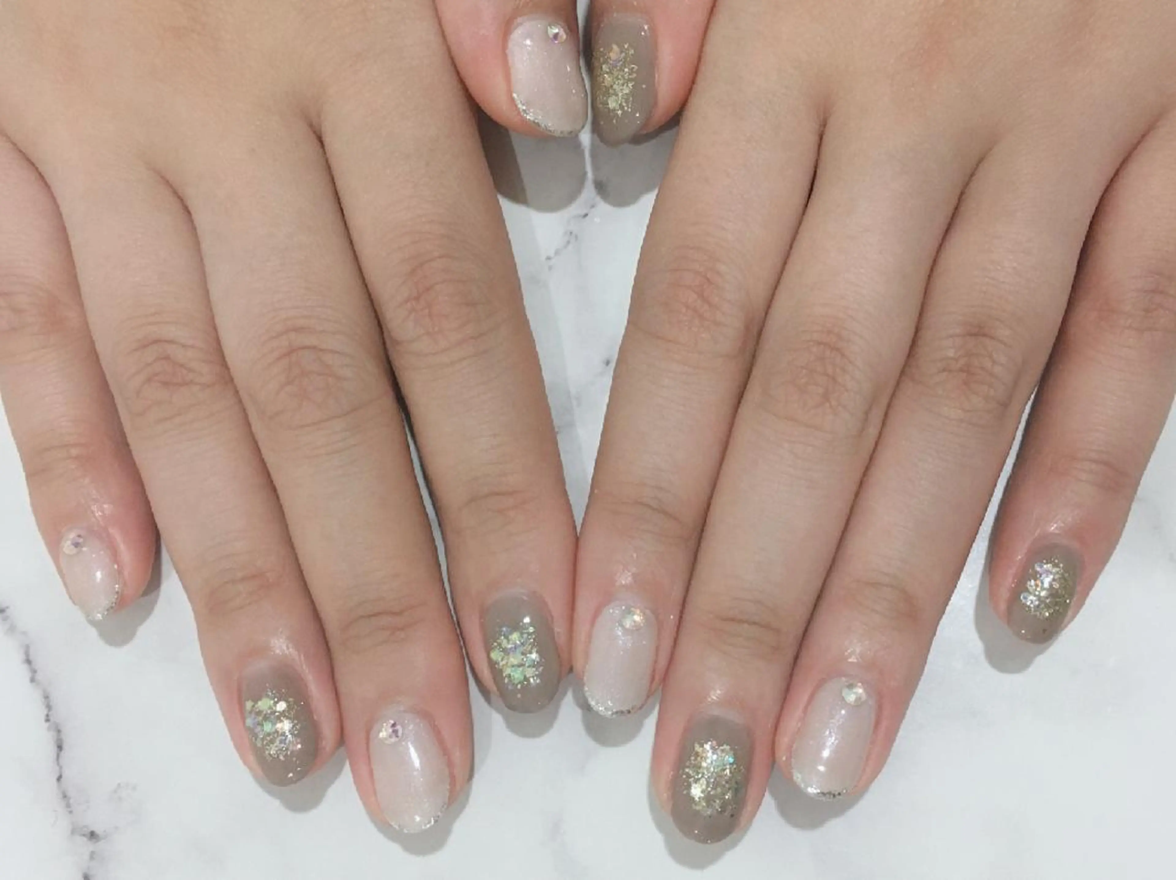 ネイル ネイル＆フラワーサロン〜Ri✦hiro〜鳥栖店所属・HIRATA RIEのネイルデザイン