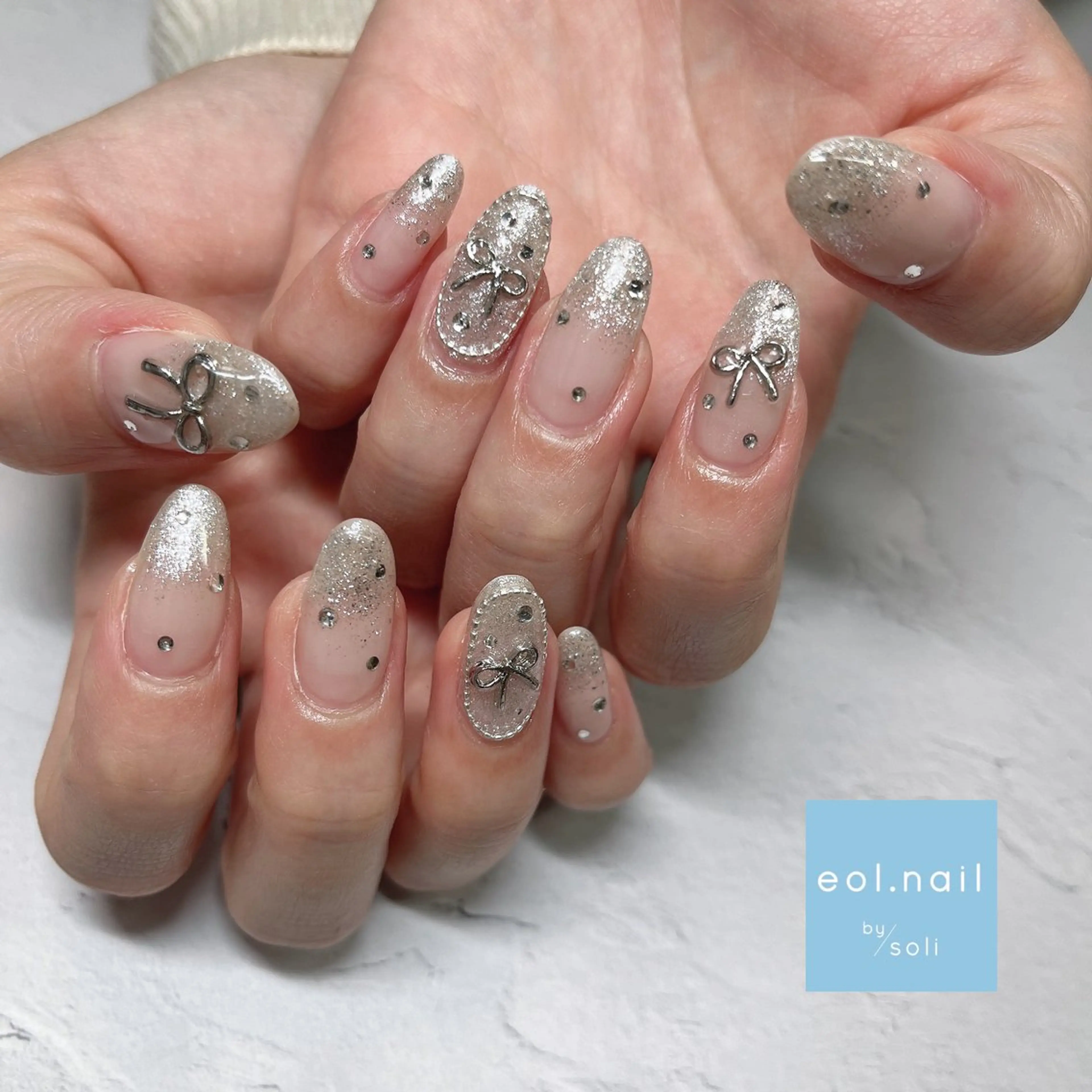 ネイル ジェルネイル グリーン 韓国ネイル マグネットネイル パラジェル ハンドネイル eol. 【エオル】のネイルデザイン