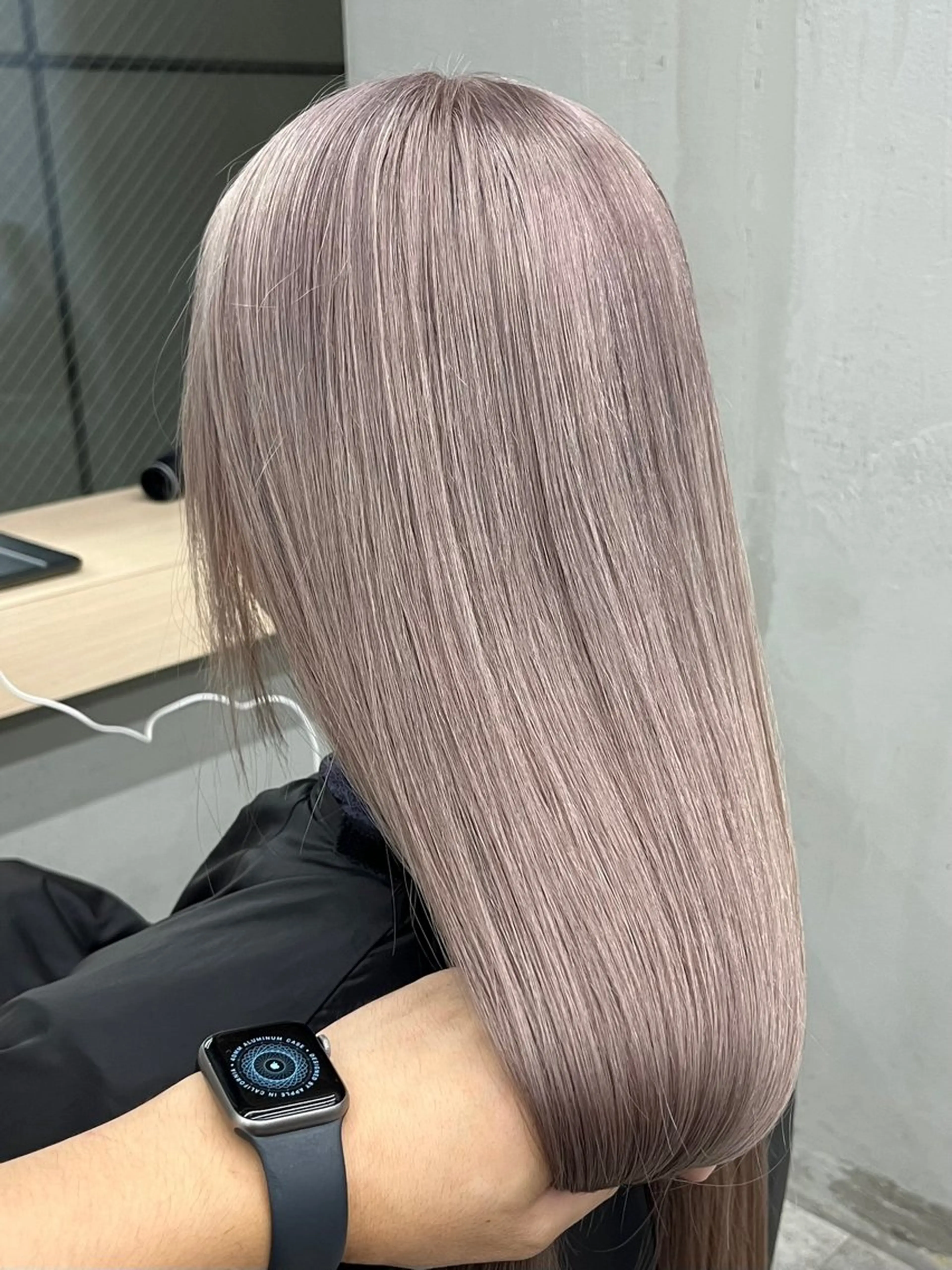 セミロング カラー ウルフ/レイヤー ⚡️ITSUKU⚡️のヘアスタイル