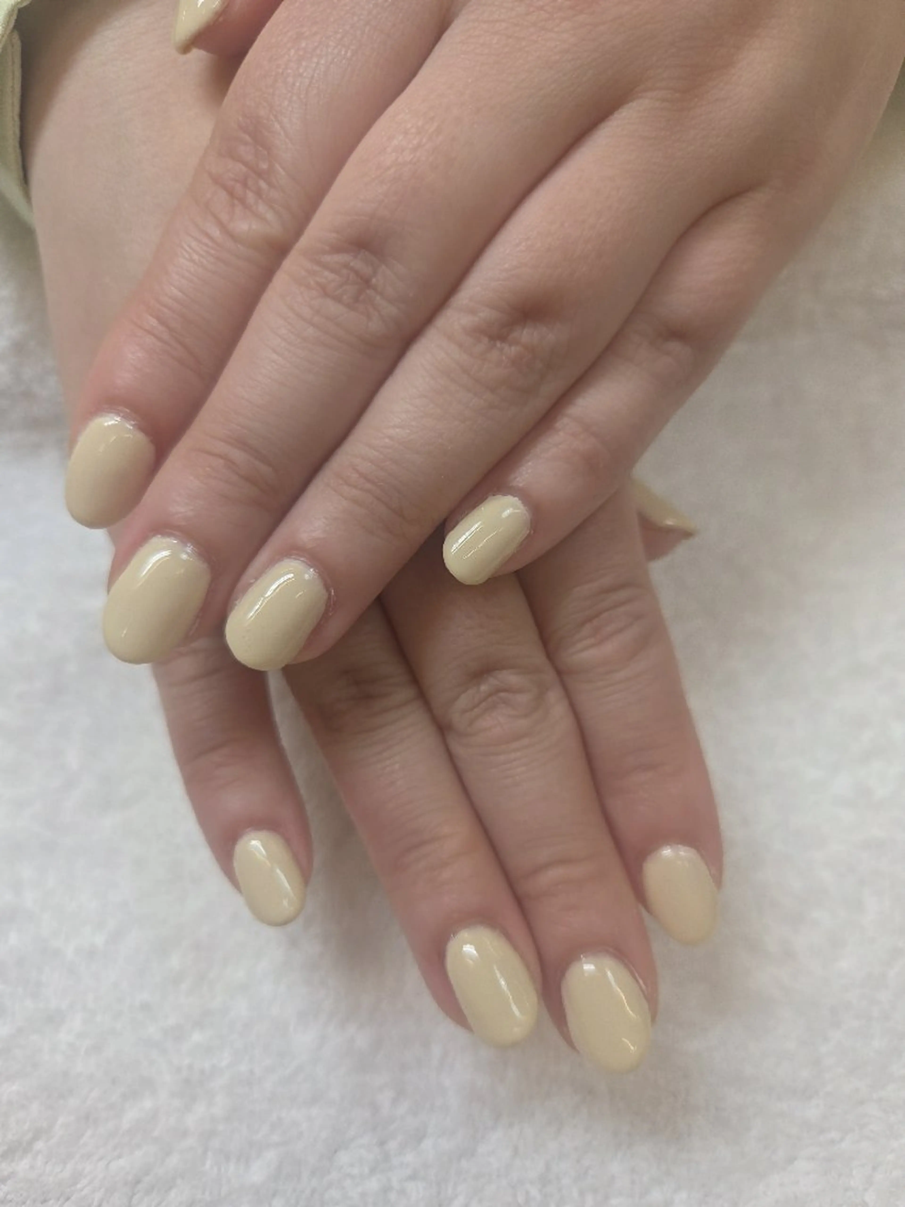 ネイル ジェルネイル ワンカラーネイル 黄色 Manicia Yashimaのネイルデザイン