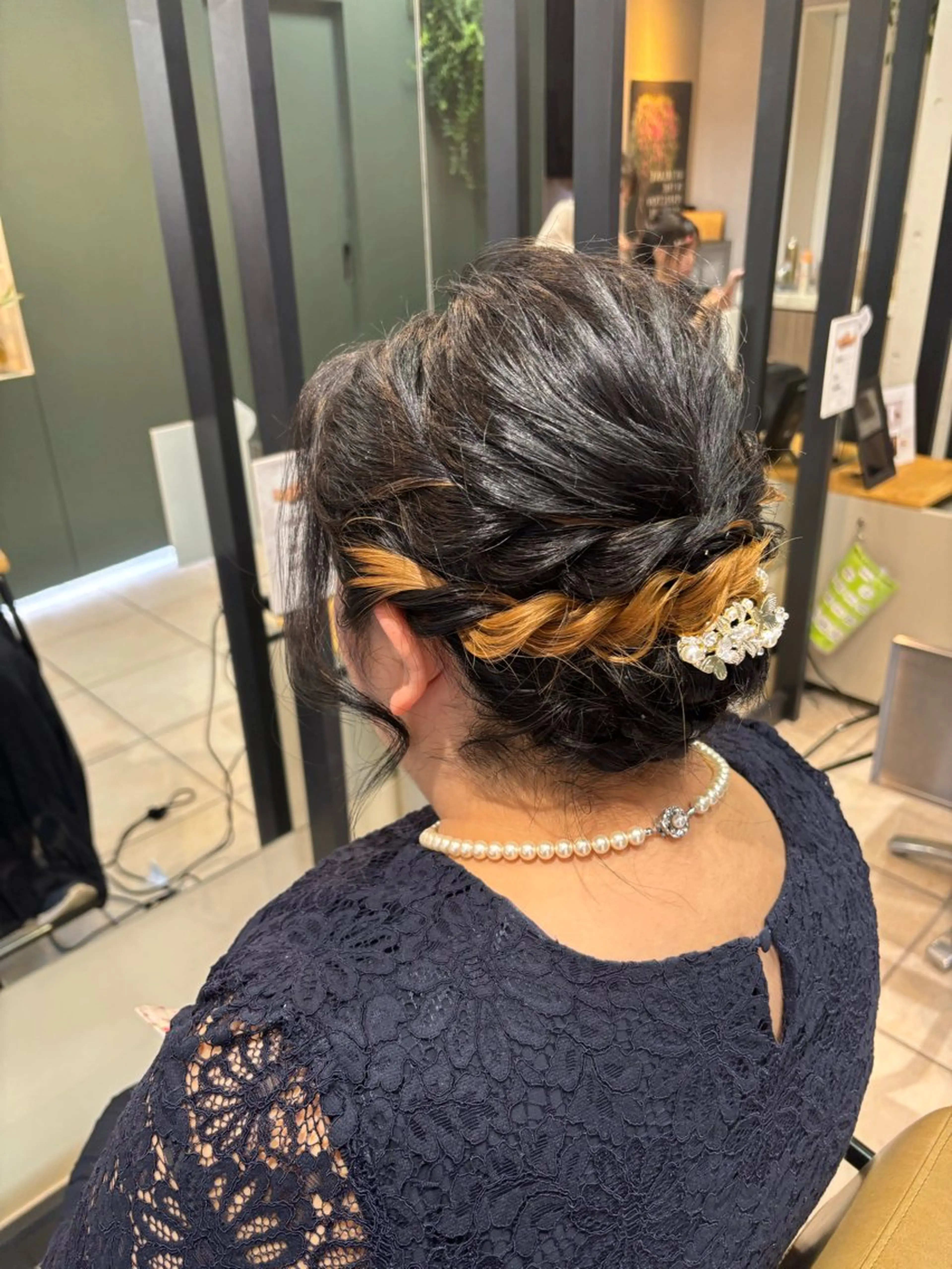 ヘアアレンジ SALOWIN銀座Suite店所属・渡邉 菜那のヘアスタイル