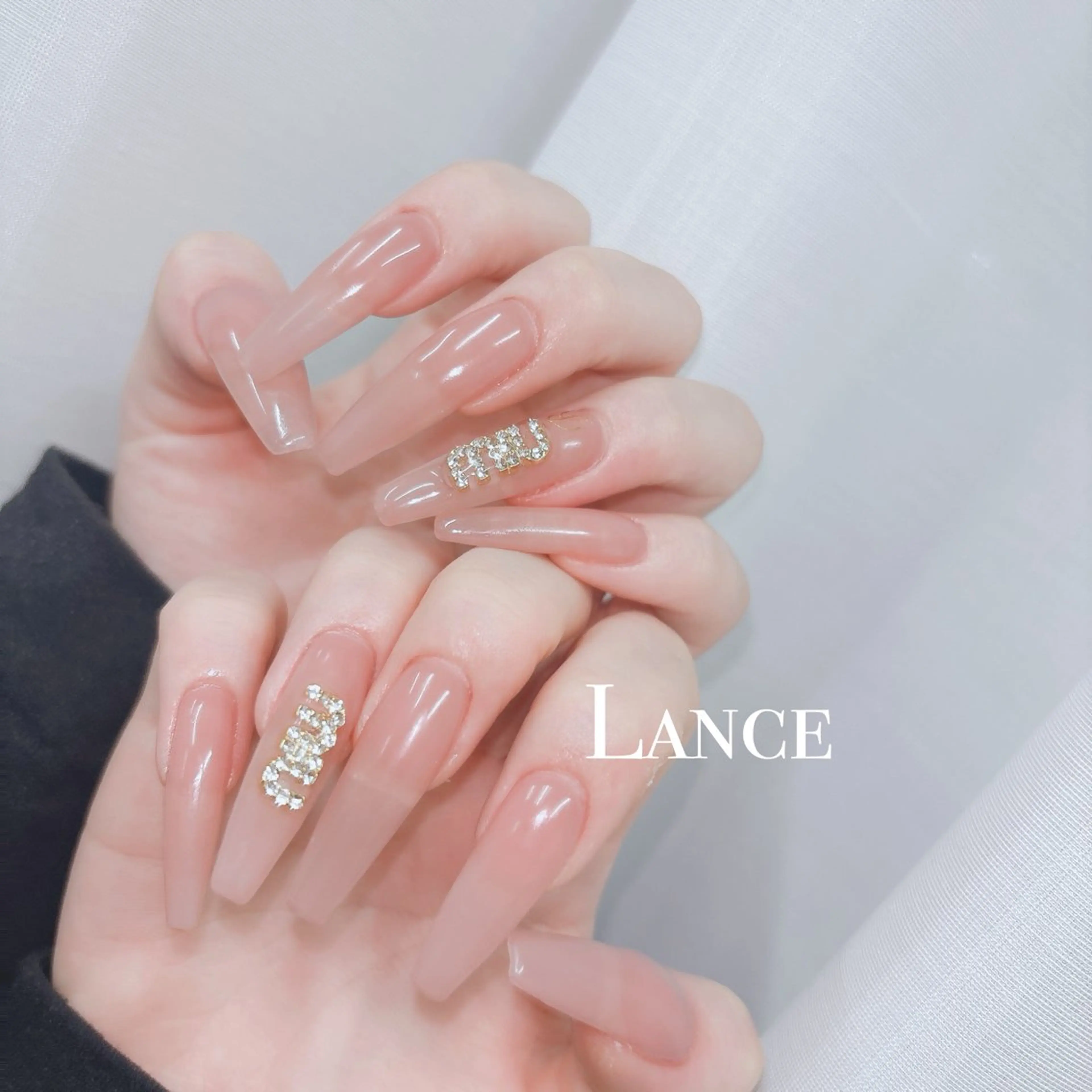 ネイル オーロラネイル フットネイル 氷ネイル・うるうるネイル キラキラネイル 韓国ネイル ハンドネイル Lance nailのネイルデザイン