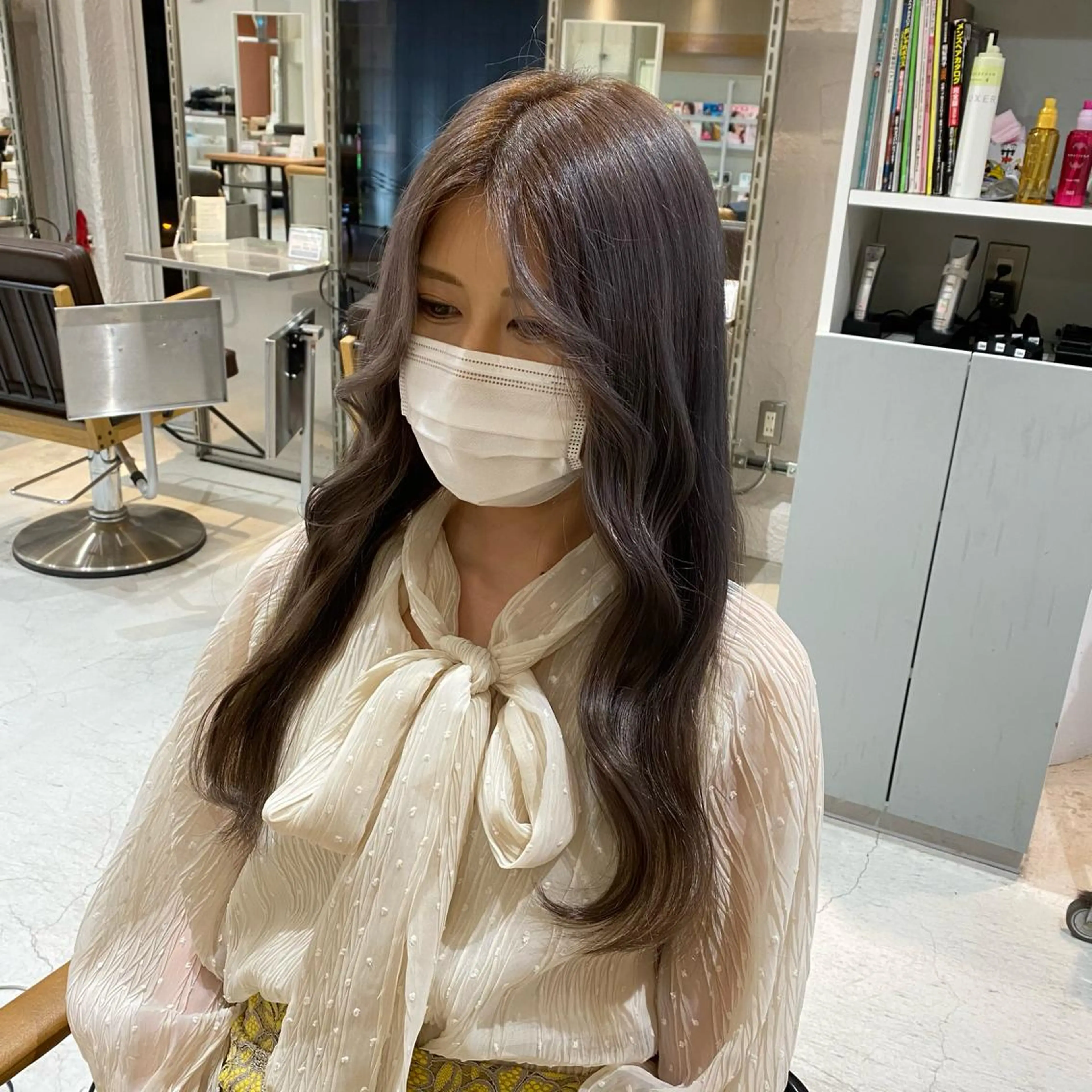 ロング カラー MOE🐈‍⬛🎀 エクステ/ワンホンのヘアスタイル