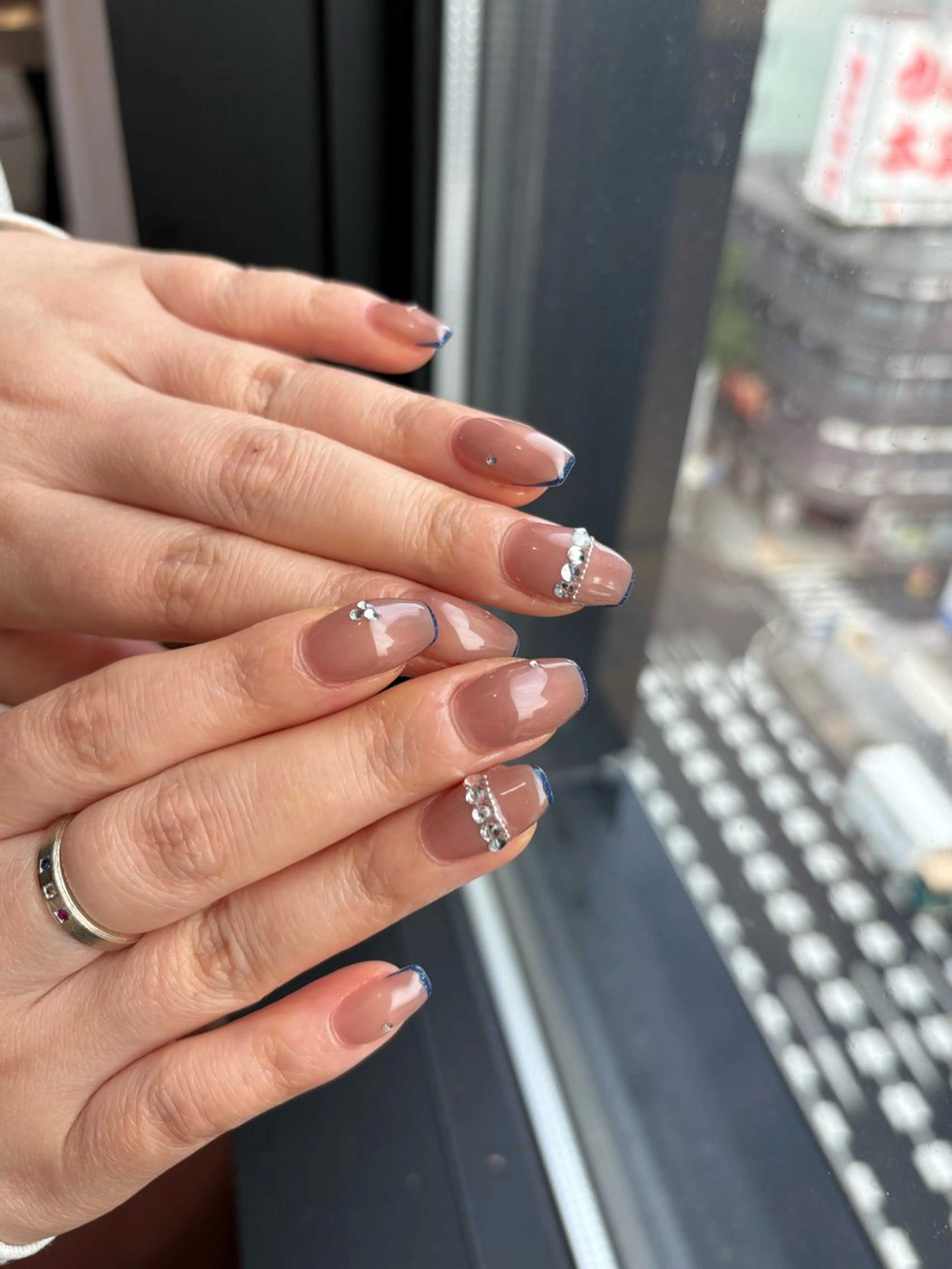 ミディアム ハンドネイル Clala Ayumiのネイルデザイン