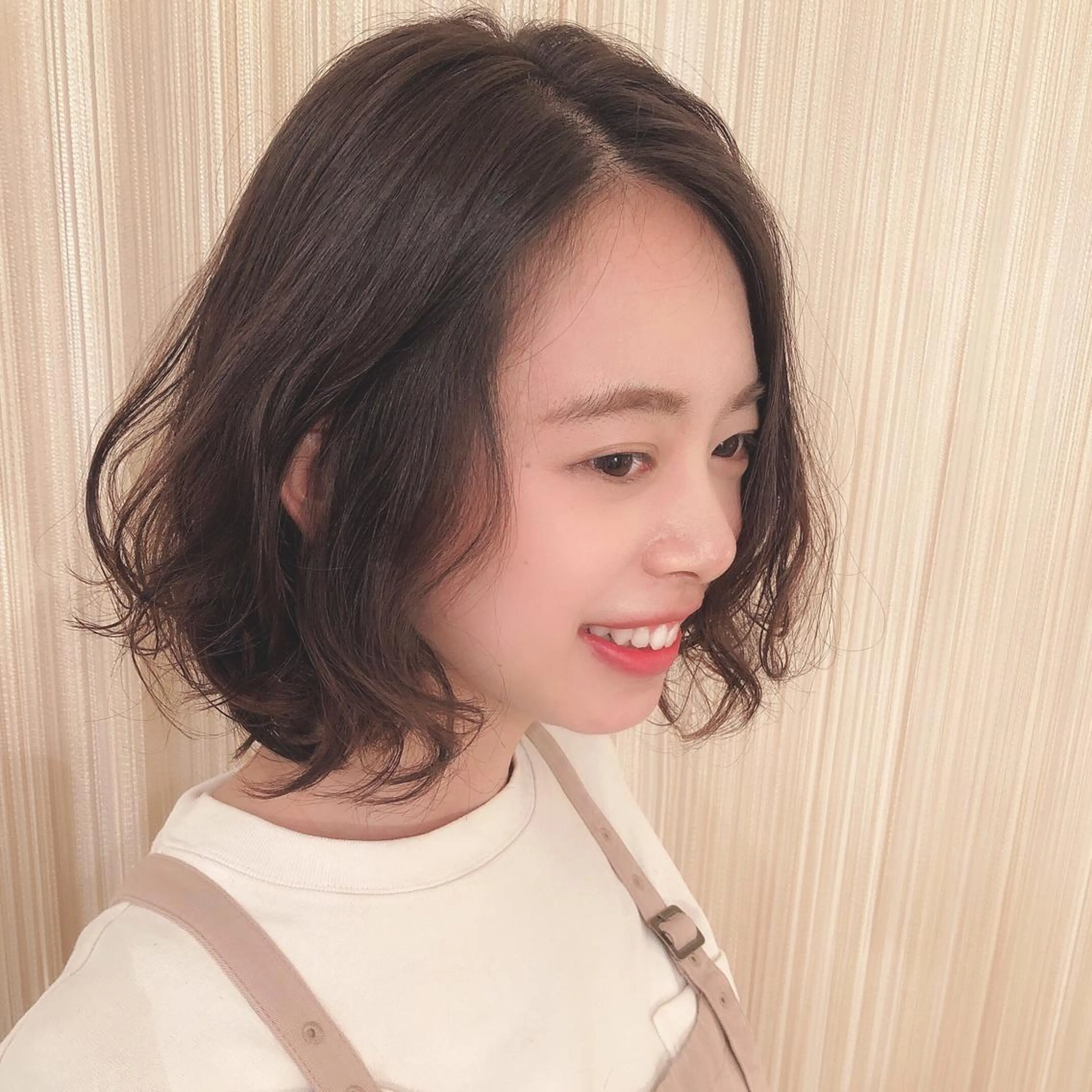 ミディアム ミディアムパーマ ボブ Lisse hair所属・くせ毛×ショート 上岡勇祐のヘアスタイル