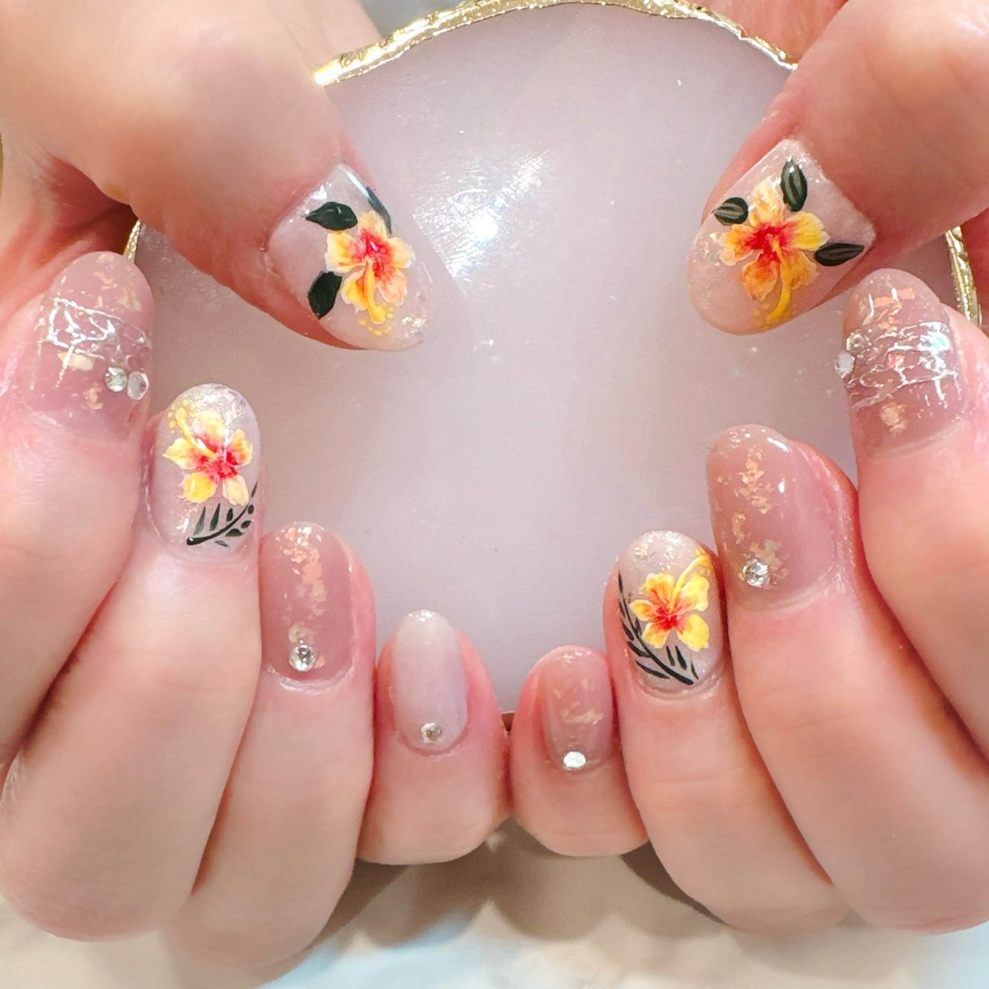 ネイル アートネイル ジェルネイル ニュアンスネイル ハンドネイル ママリンド　志村坂上店所属・しみ えんのネイルデザイン