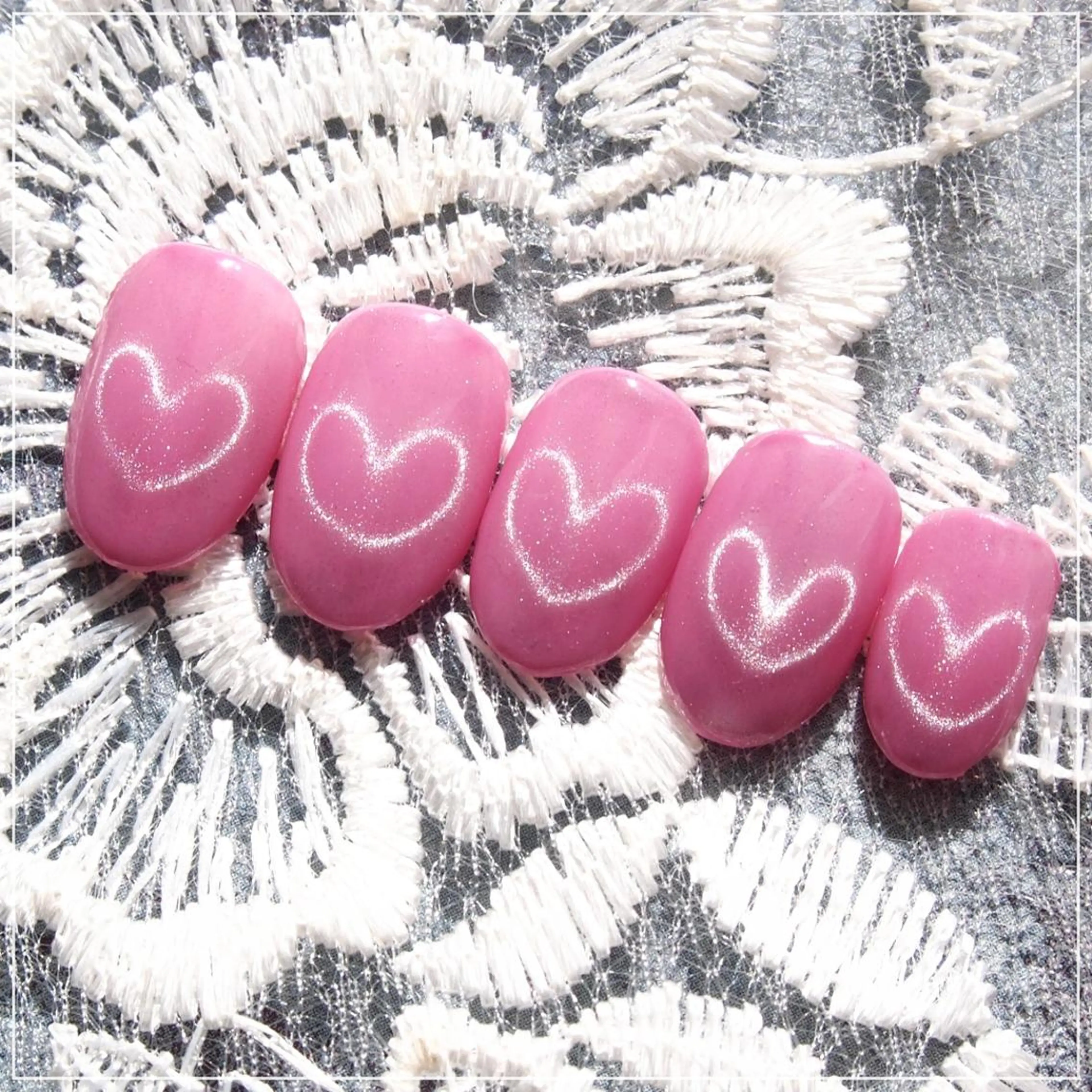 ハートマグネットネイル〈オフ無し〉の写真