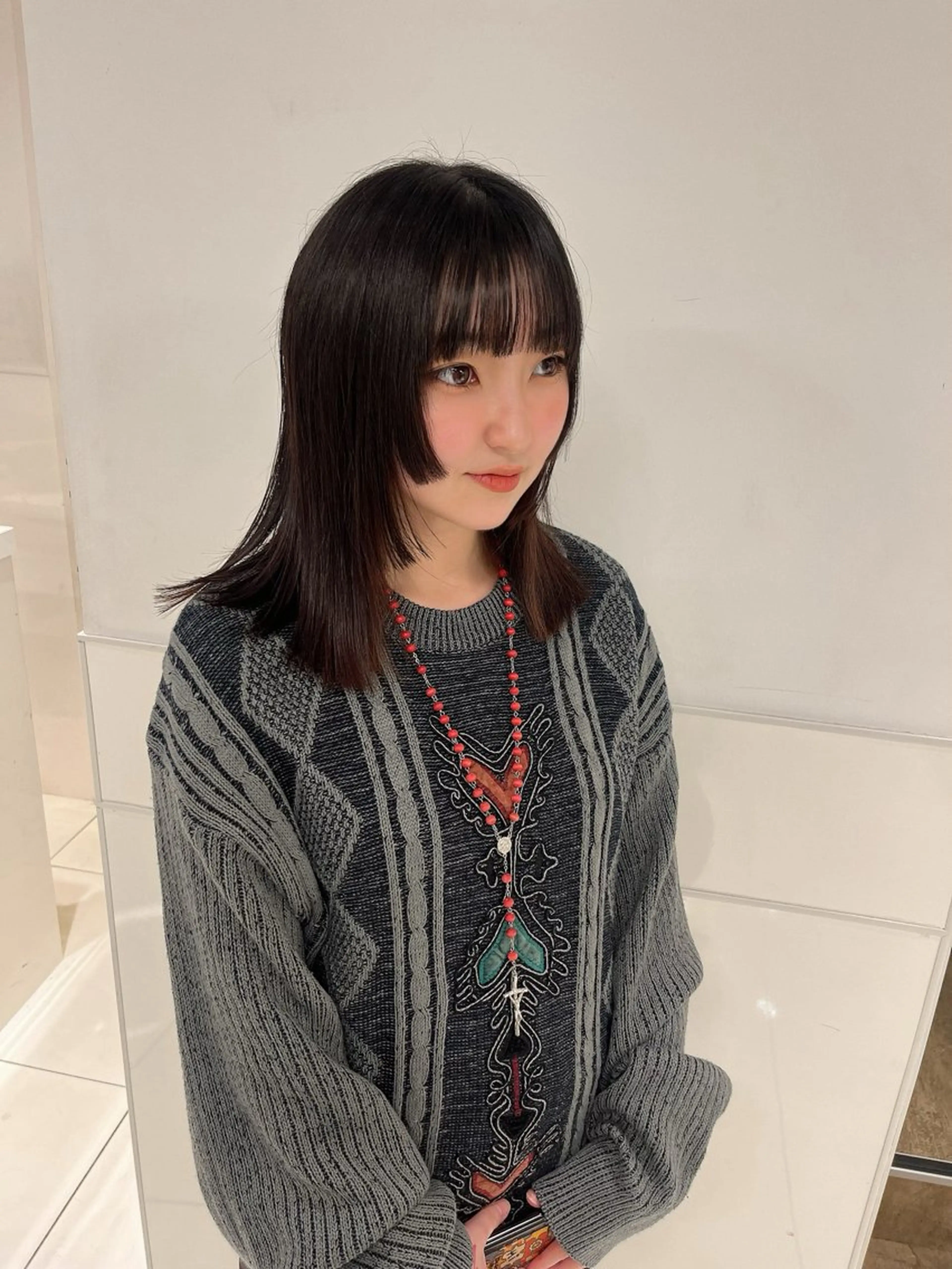 ミディアム りおな/エクステ /ミルクティーカラーのヘアスタイル