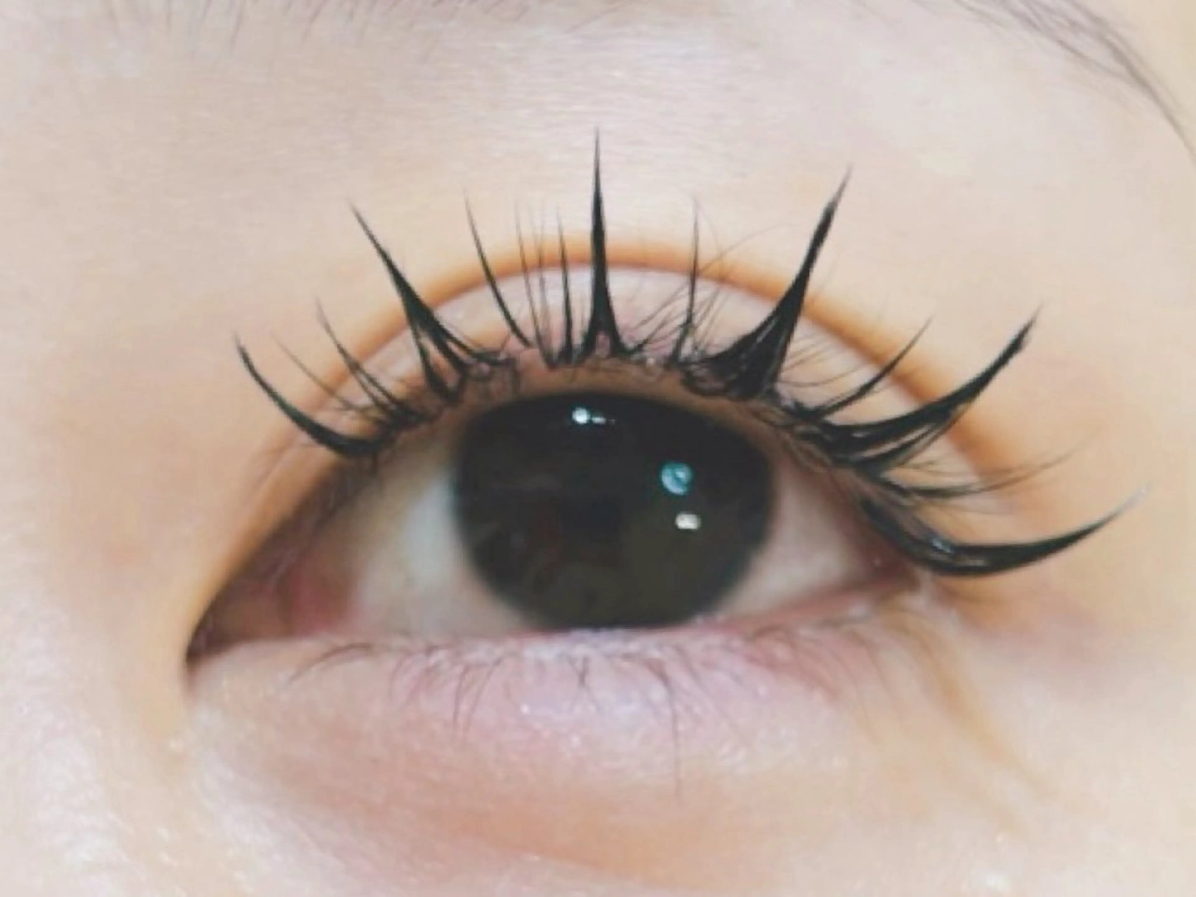 マツエク・マツパ 付け放題 バインドロック 束感まつ毛 フラットラッシュ パリジェンヌラッシュリフト マツエク オーロラ所属・AURORA RINAのマツエク・マツパデザイン