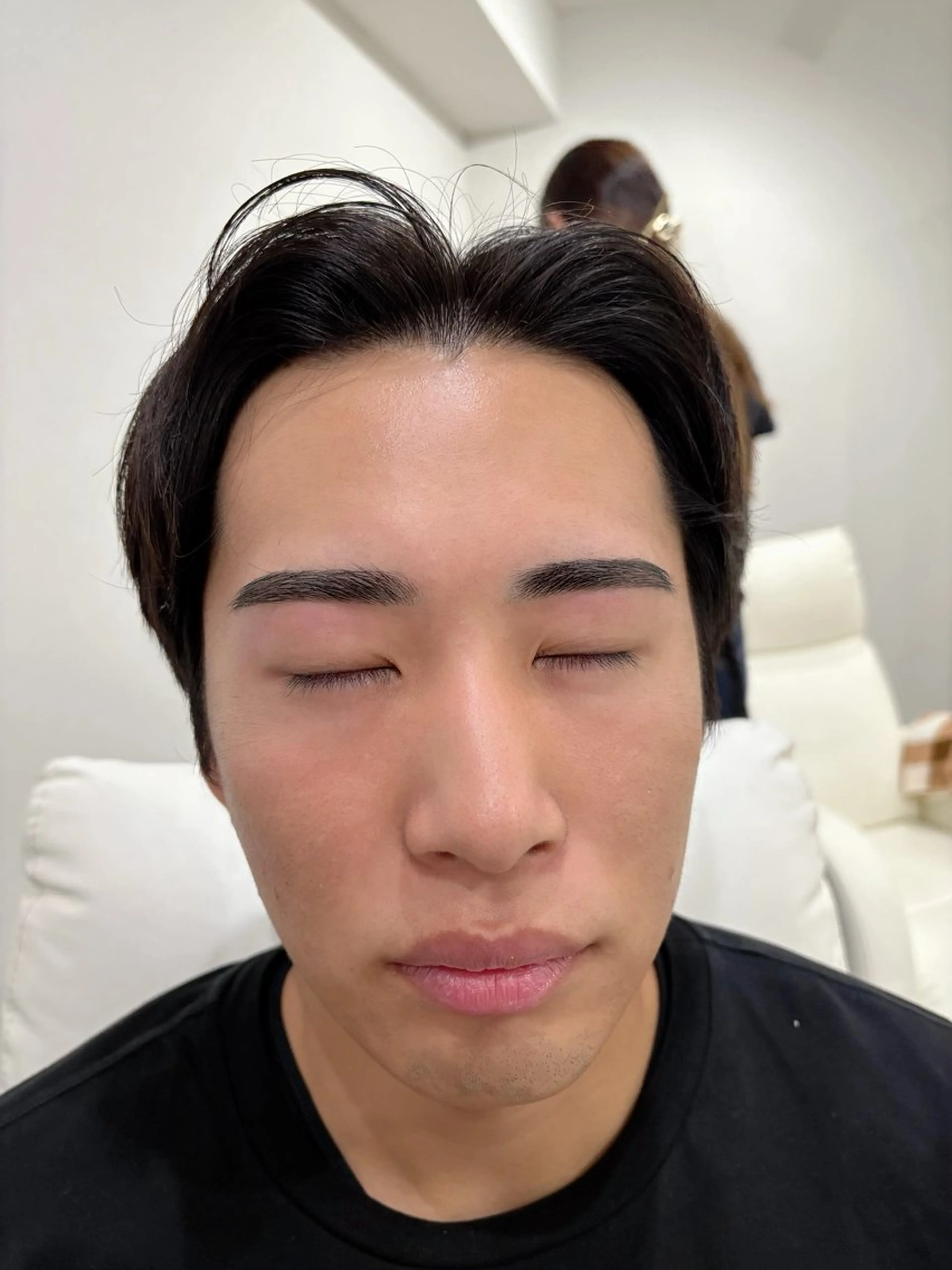 メンズ アイブロウ アイブロウサロン店長 🫧AMIの眉毛・アイブロウイメージ