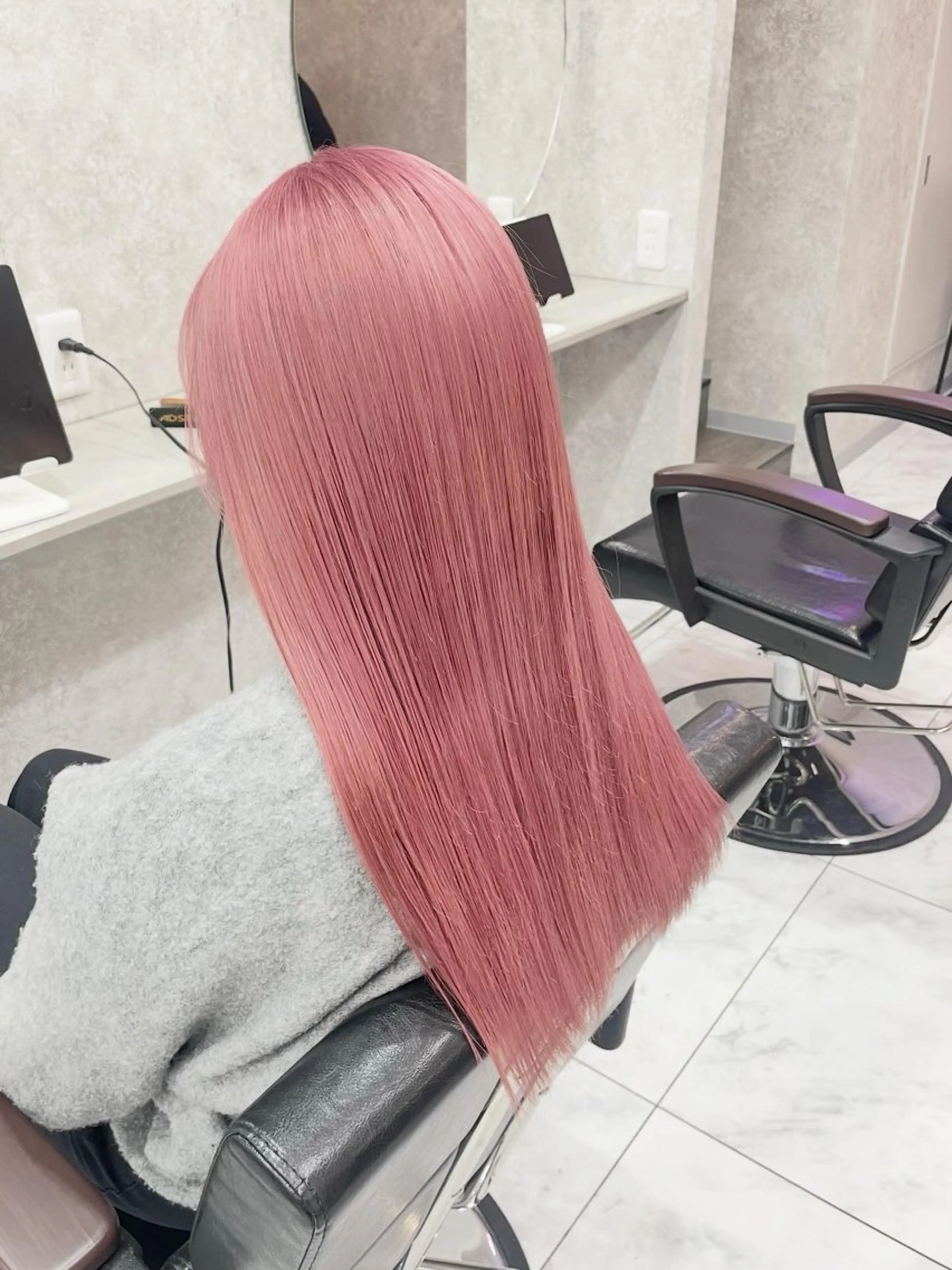 ロング 🦋ハイトーン🦋 石山 希理🦋のヘアスタイル