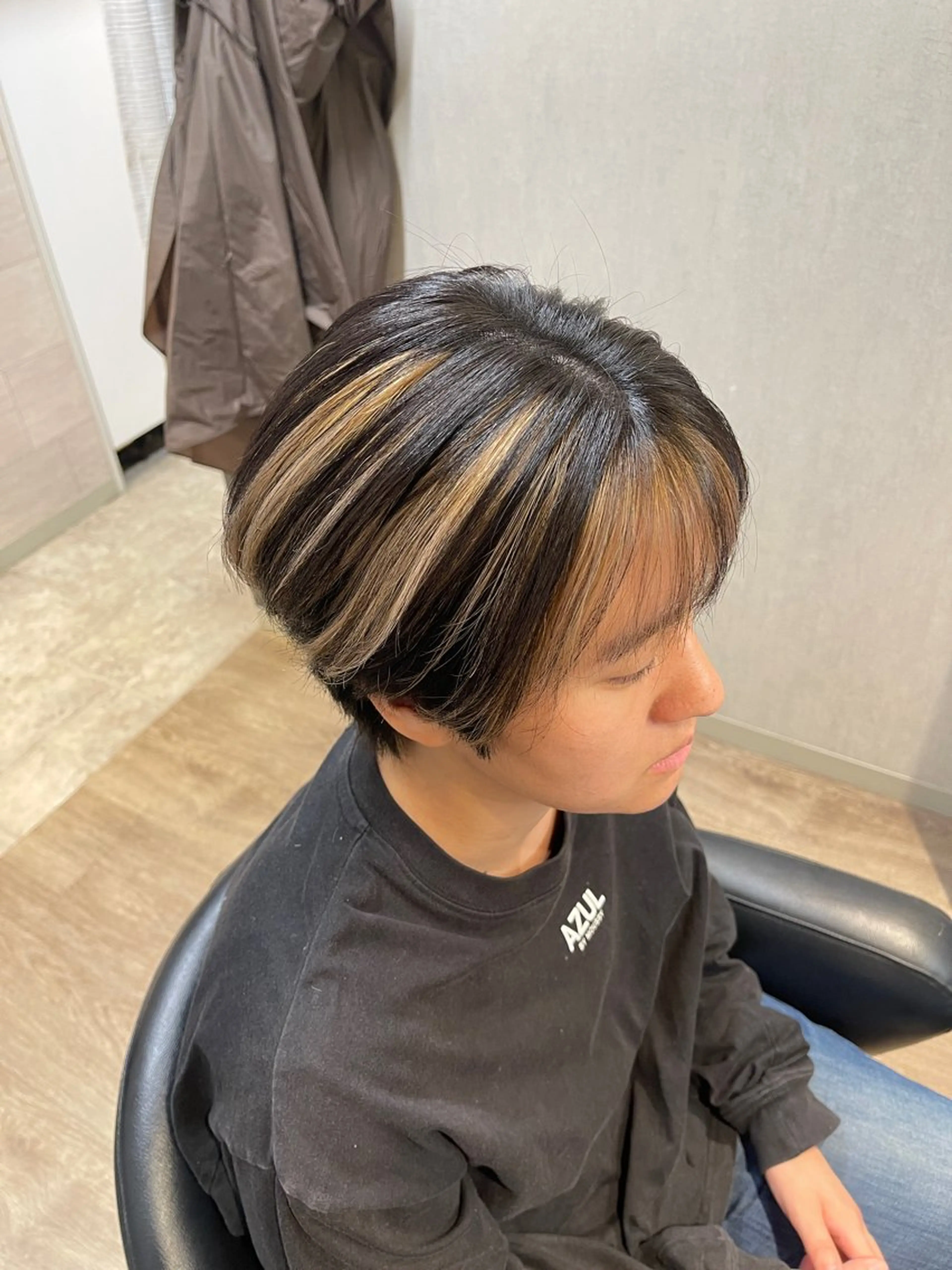 ショート カラー ヘアカラー トリートメント ANDIAMO SAKAE  楓のヘアスタイル