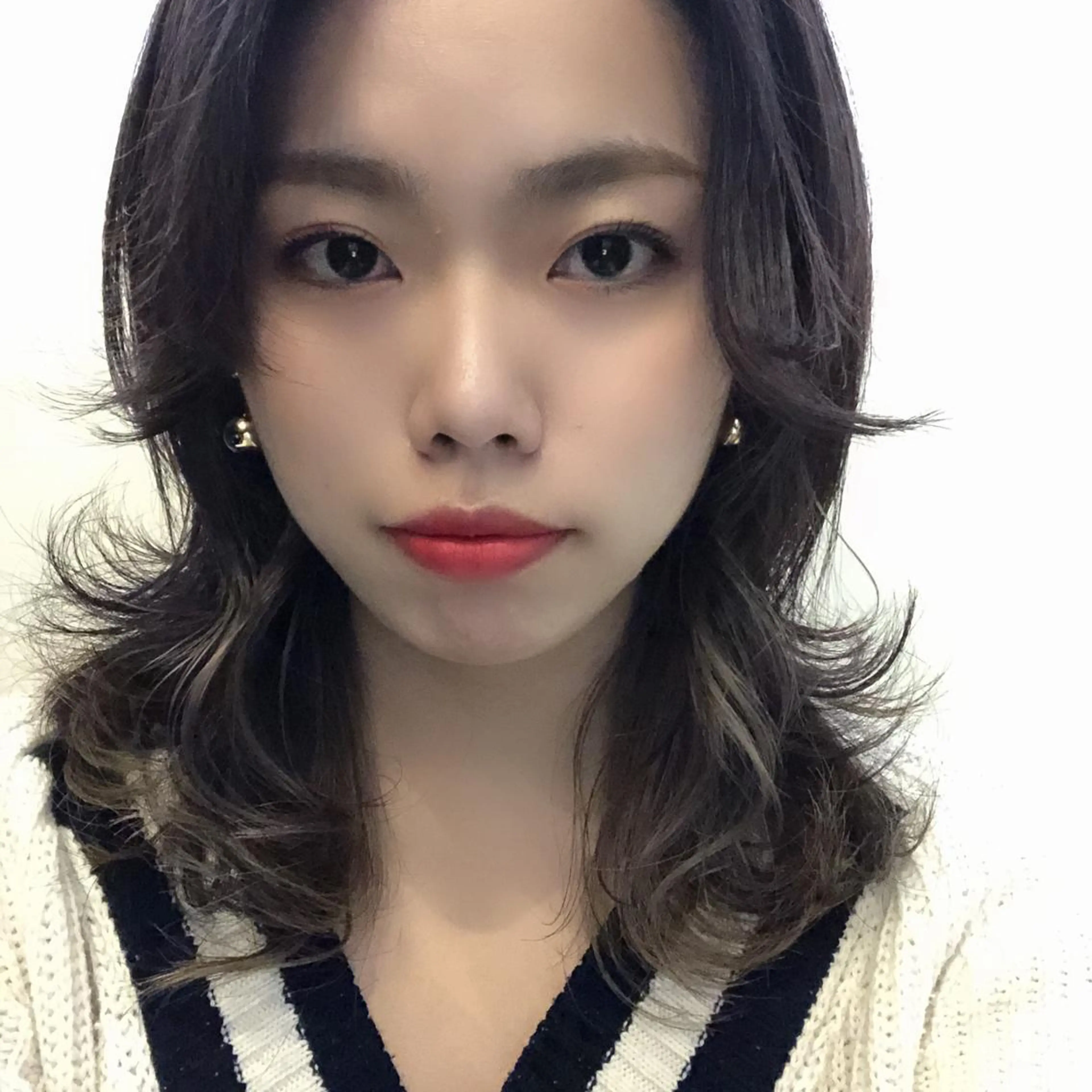 セミロング ラベンダーブラウン ハイライト SALOWIN梅田茶屋町Suite店所属・韓国美容室出身 🌹Sana/梅田のヘアスタイル