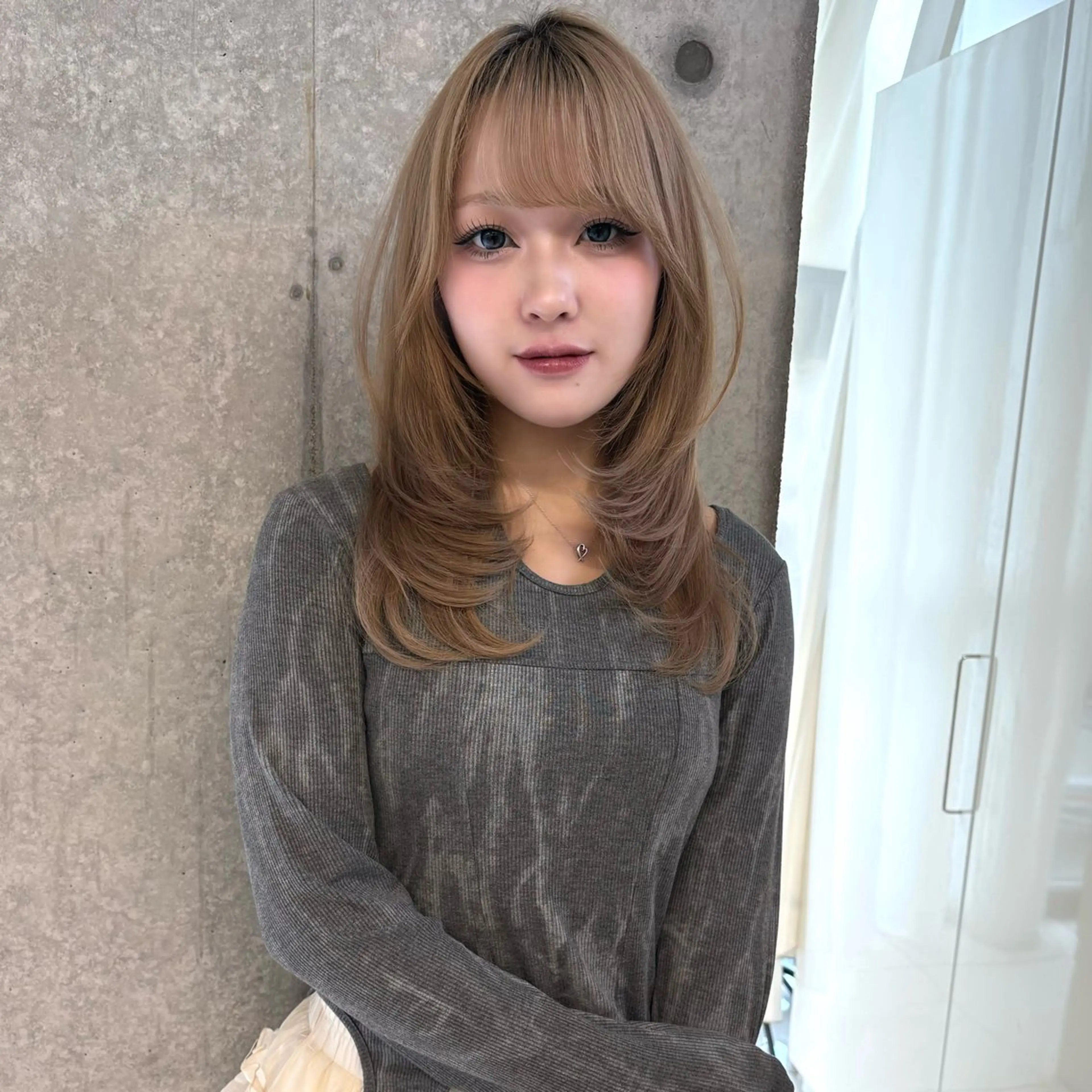 ミディアム カラー ハイレイヤー 韓国風ヘア レイヤーカット カット ヘアカラー riko/レイヤー/ 艶カラー/ヘアセットのヘアスタイル