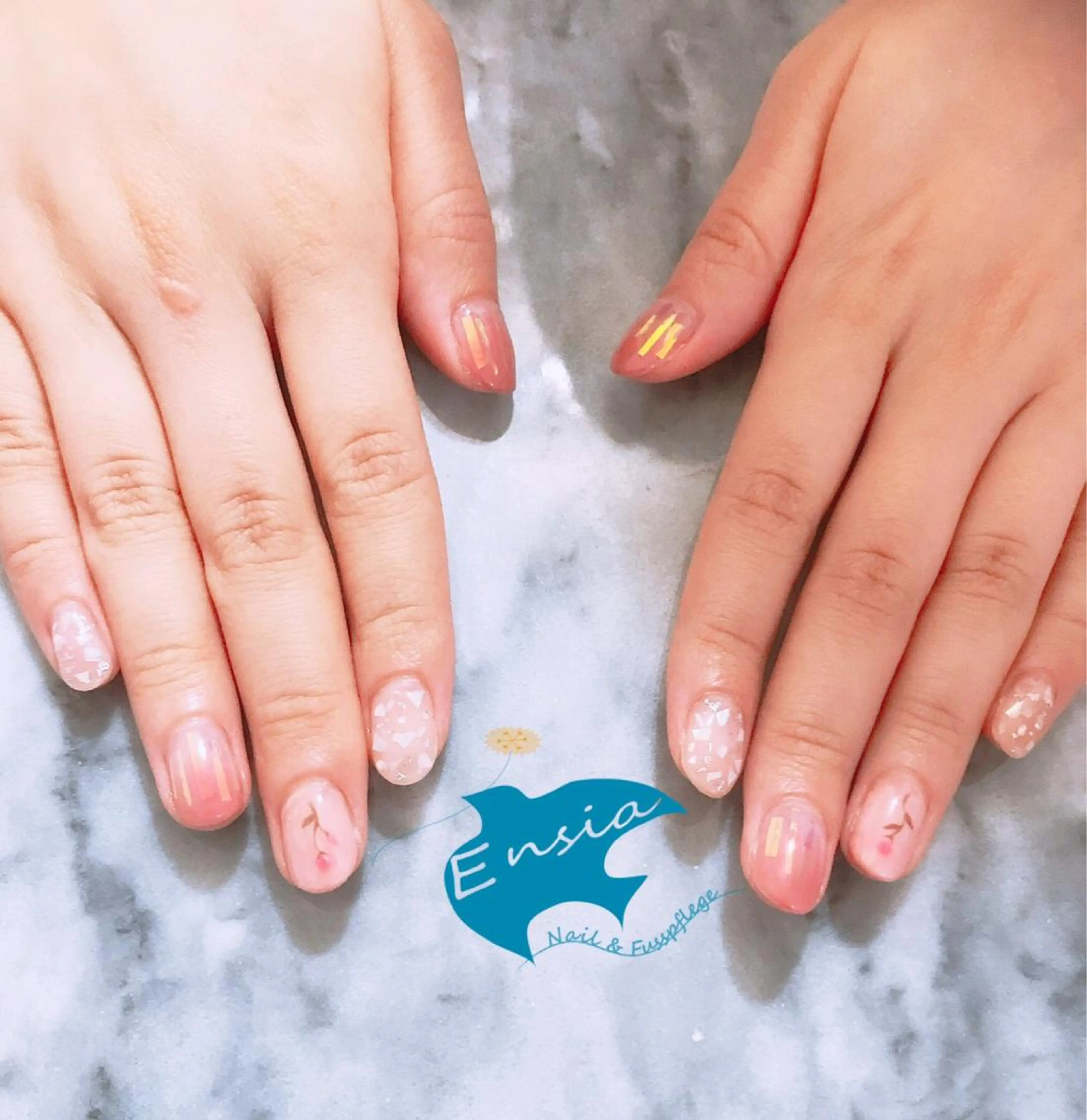 ネイル ENSIA エンシアのネイルデザイン