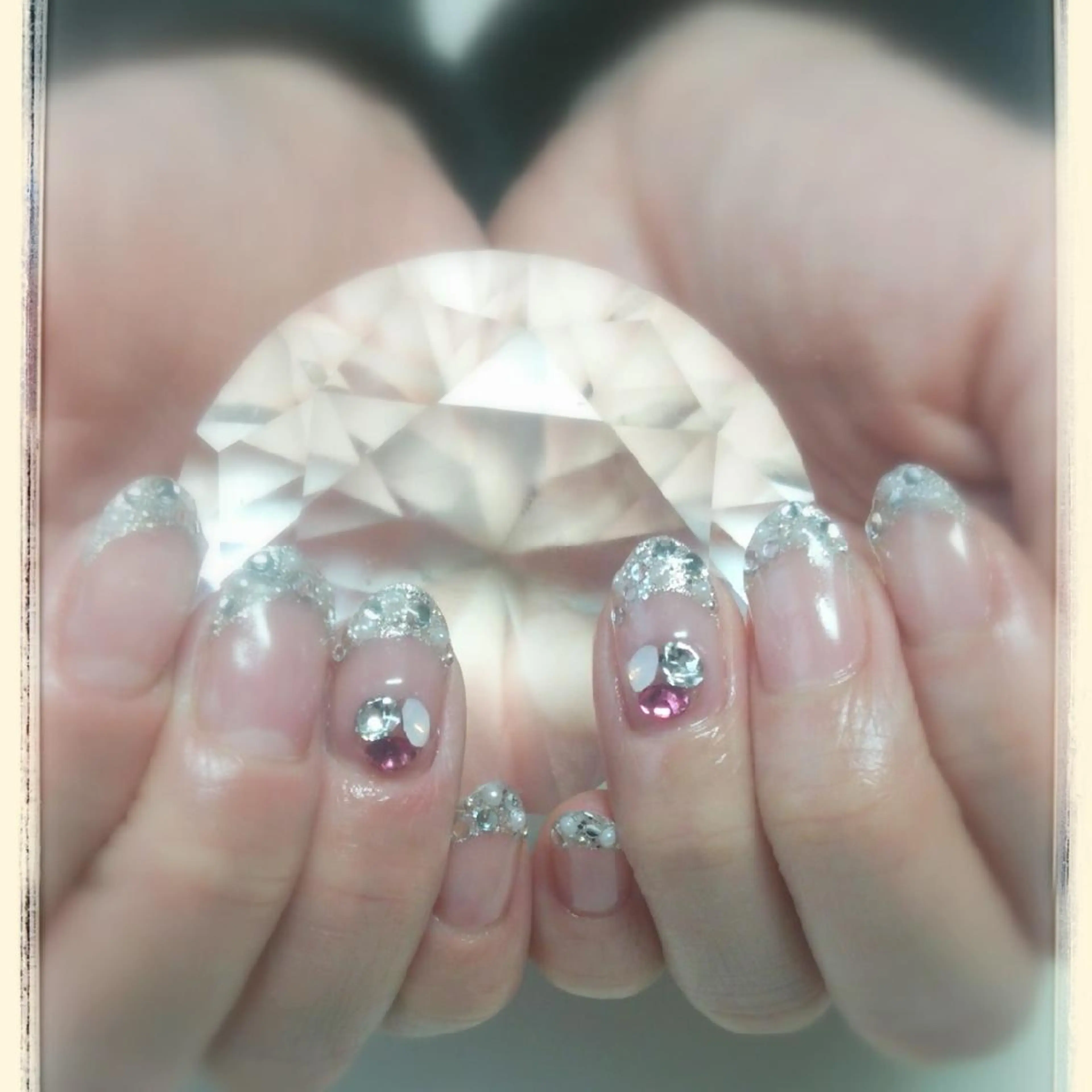 ネイル ストーンネイル Mrs Nailのマツエク・マツパデザイン