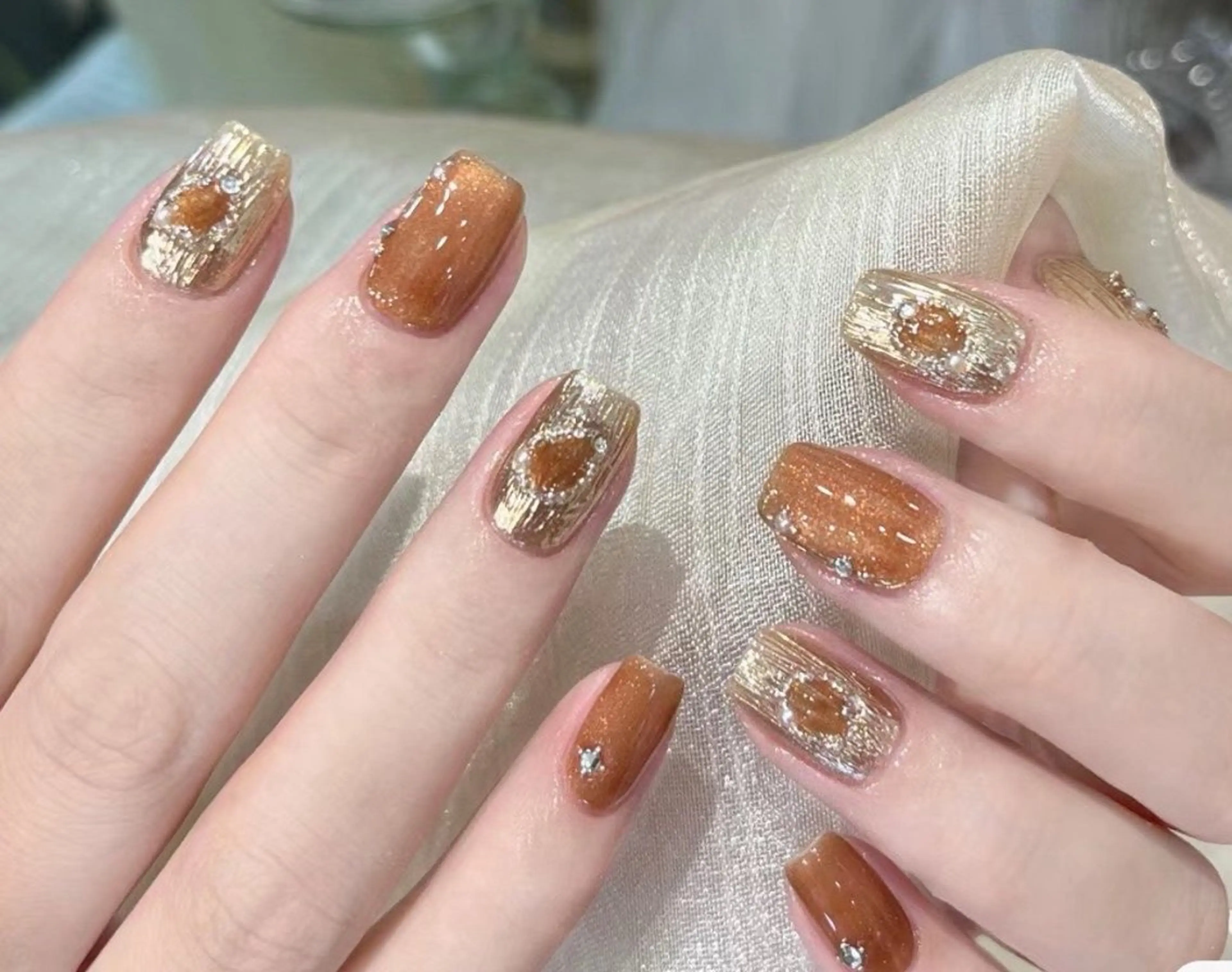 ネイル pink ladyサロン所属・べ にのネイルデザイン