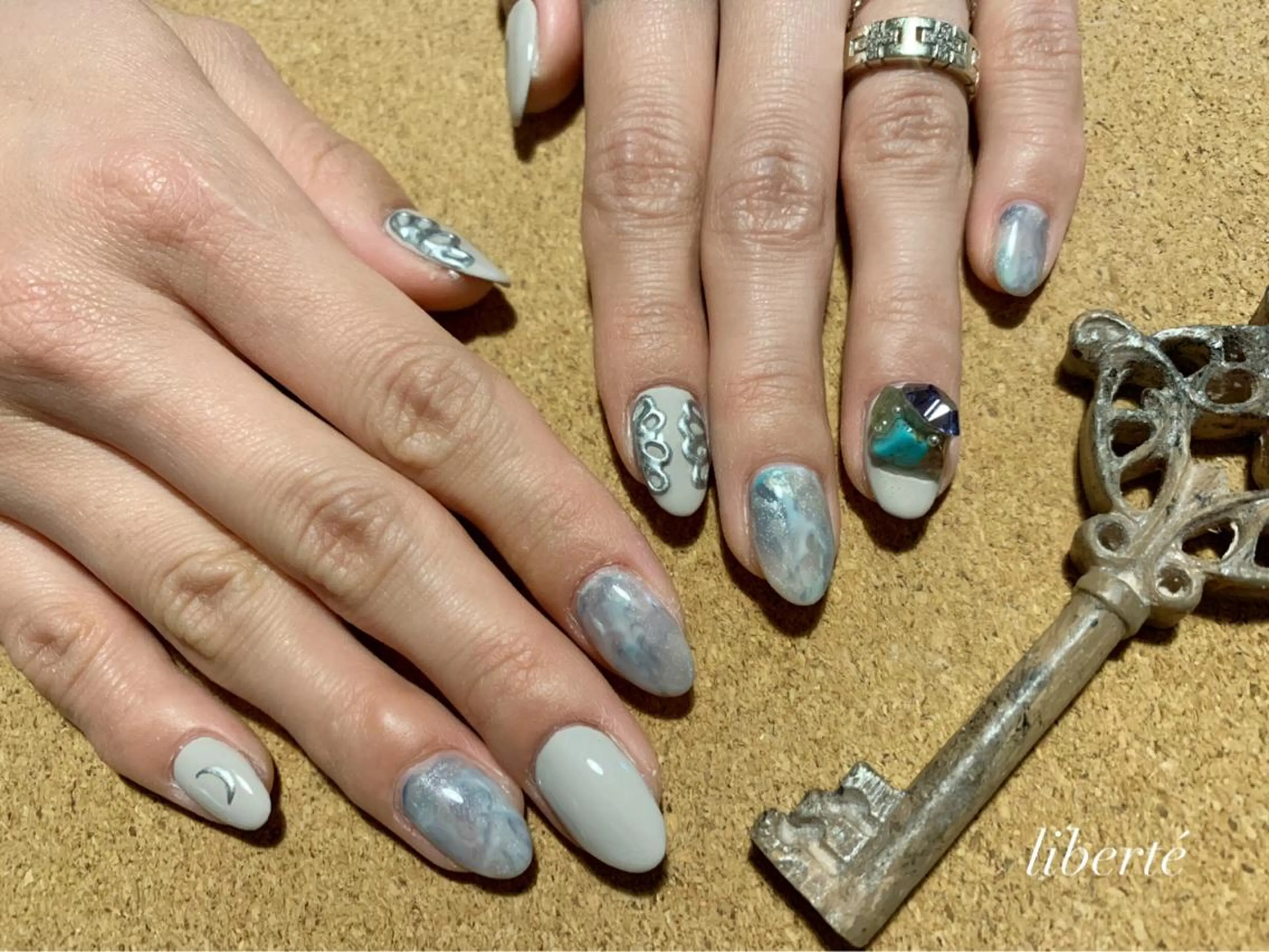 ネイル liberté (リベルテ)のネイルデザイン