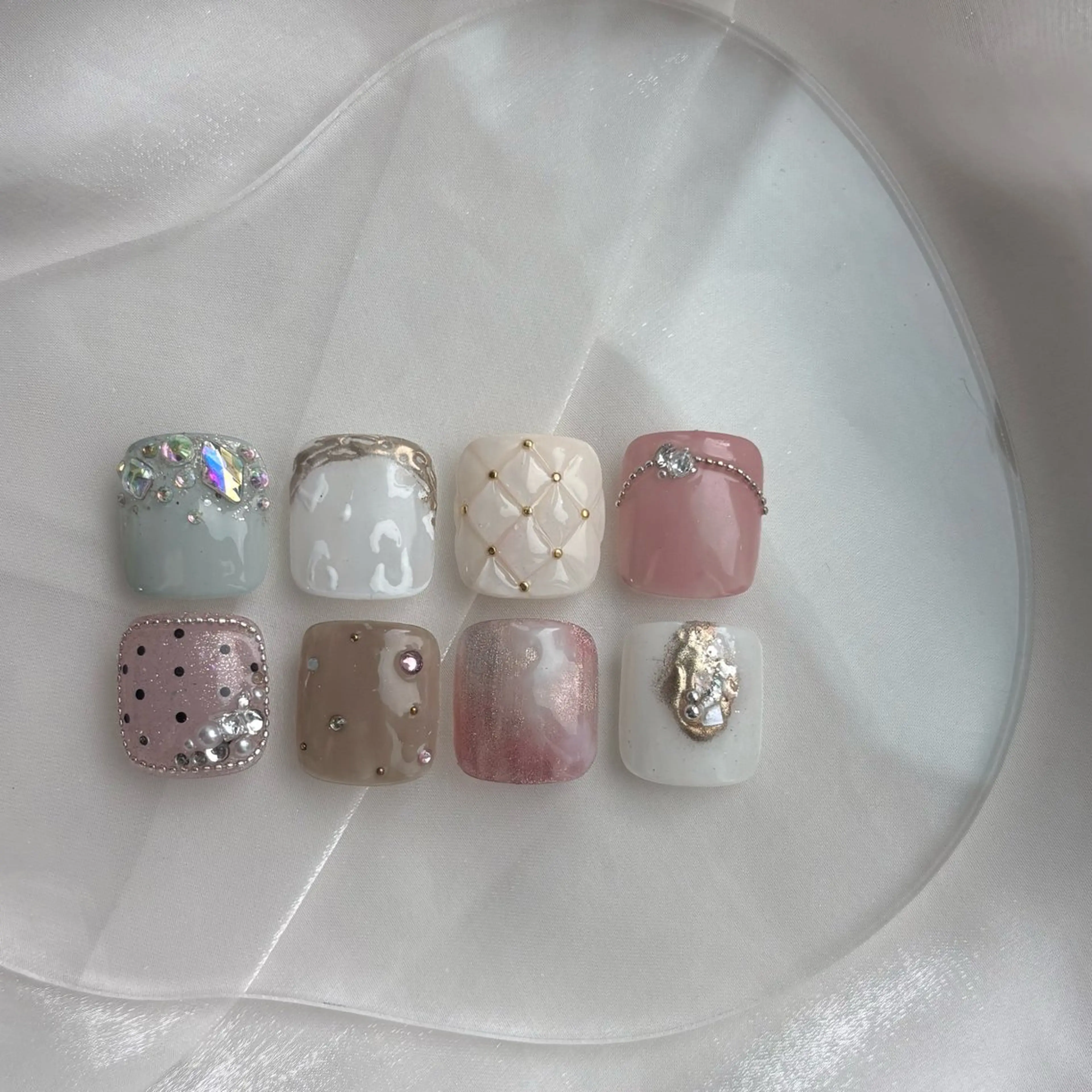 ネイル フットネイル フットネイル peTiT chikaのネイルデザイン