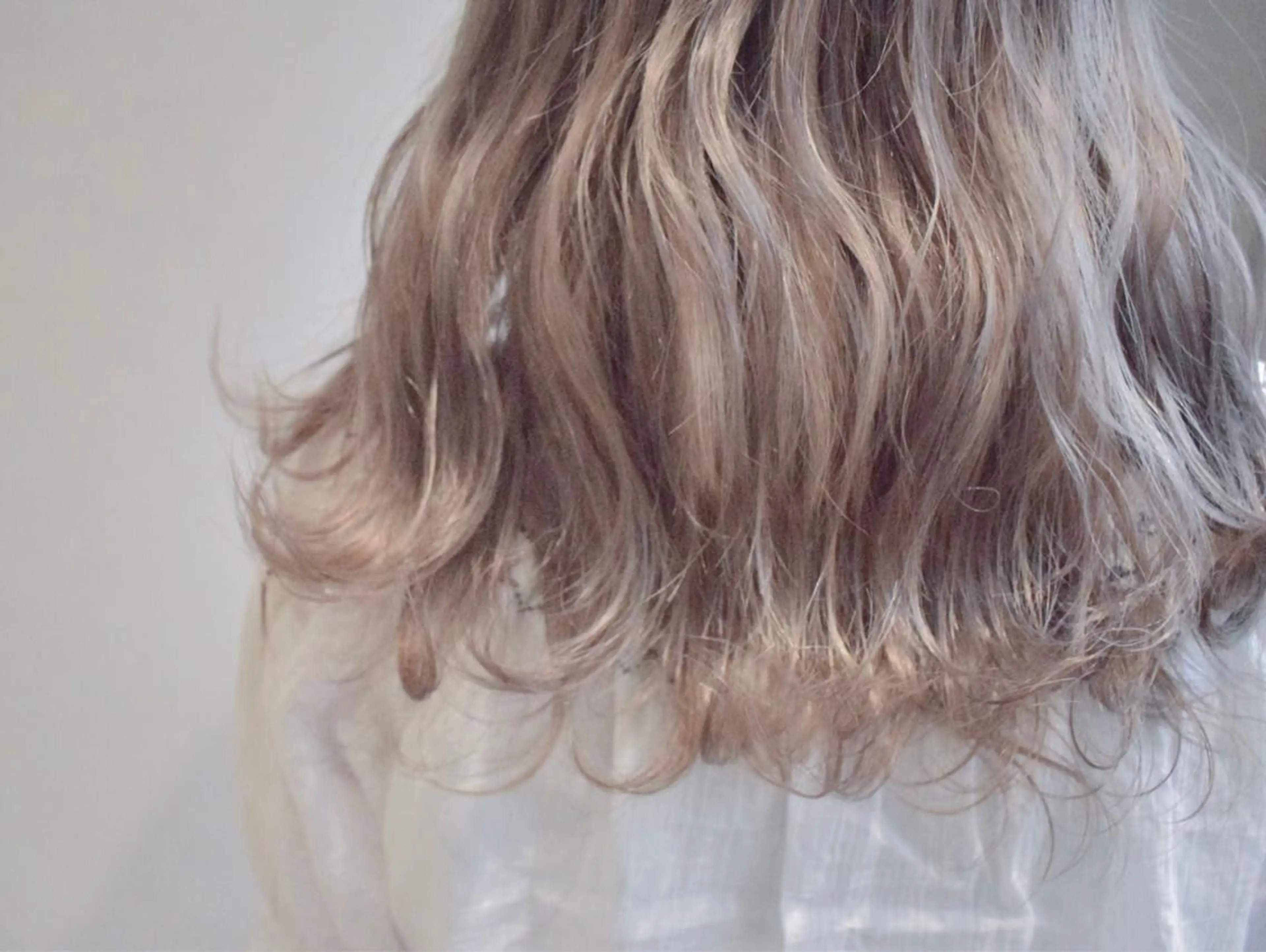 ロング カラー ブリーチ ケアブリーチ ヘアカラー てんま さやかのヘアスタイル