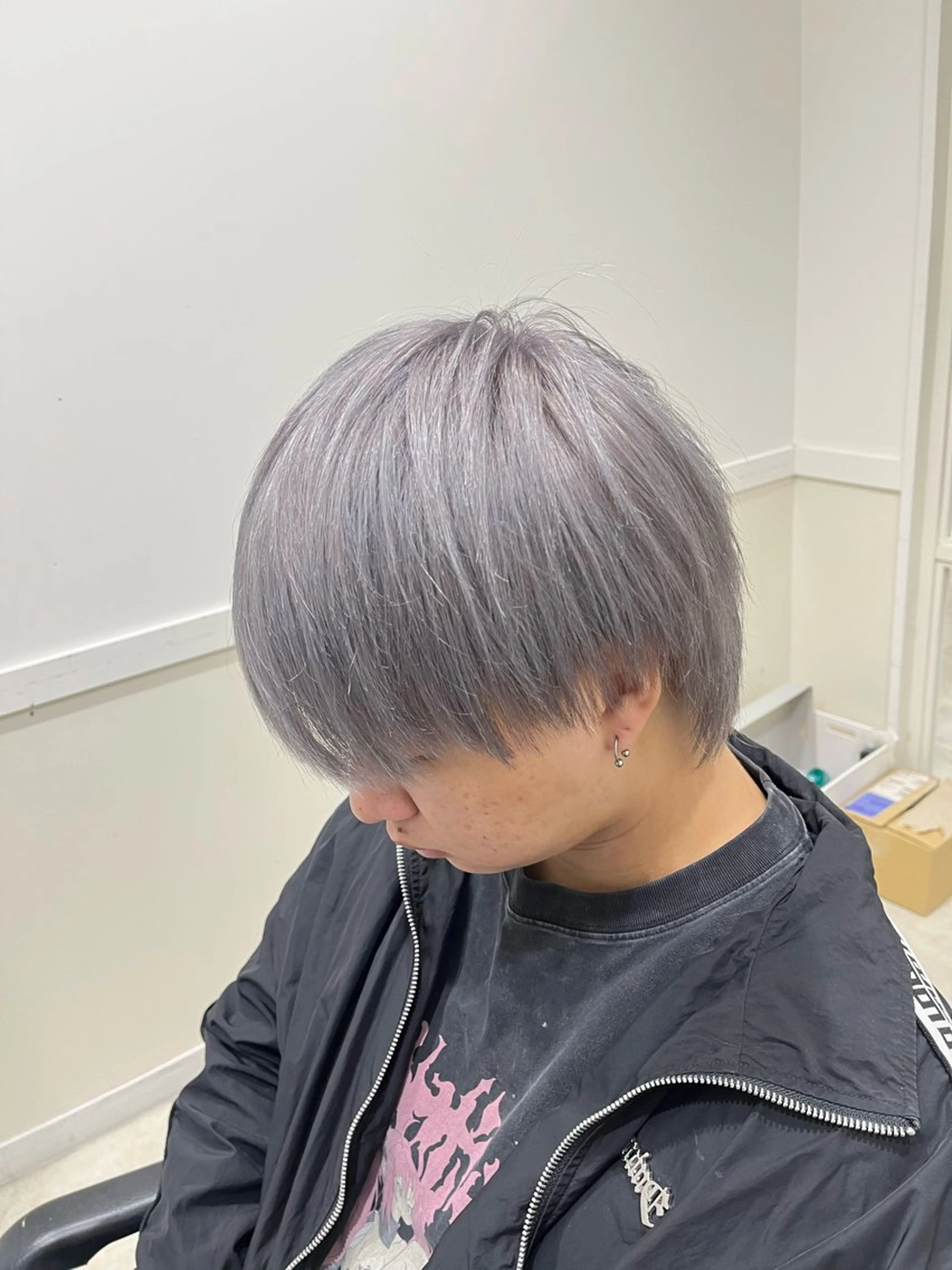 カラー メンズ ヘアカラー ハイトーンカラー 🦄レイヤーカットのヘアスタイル