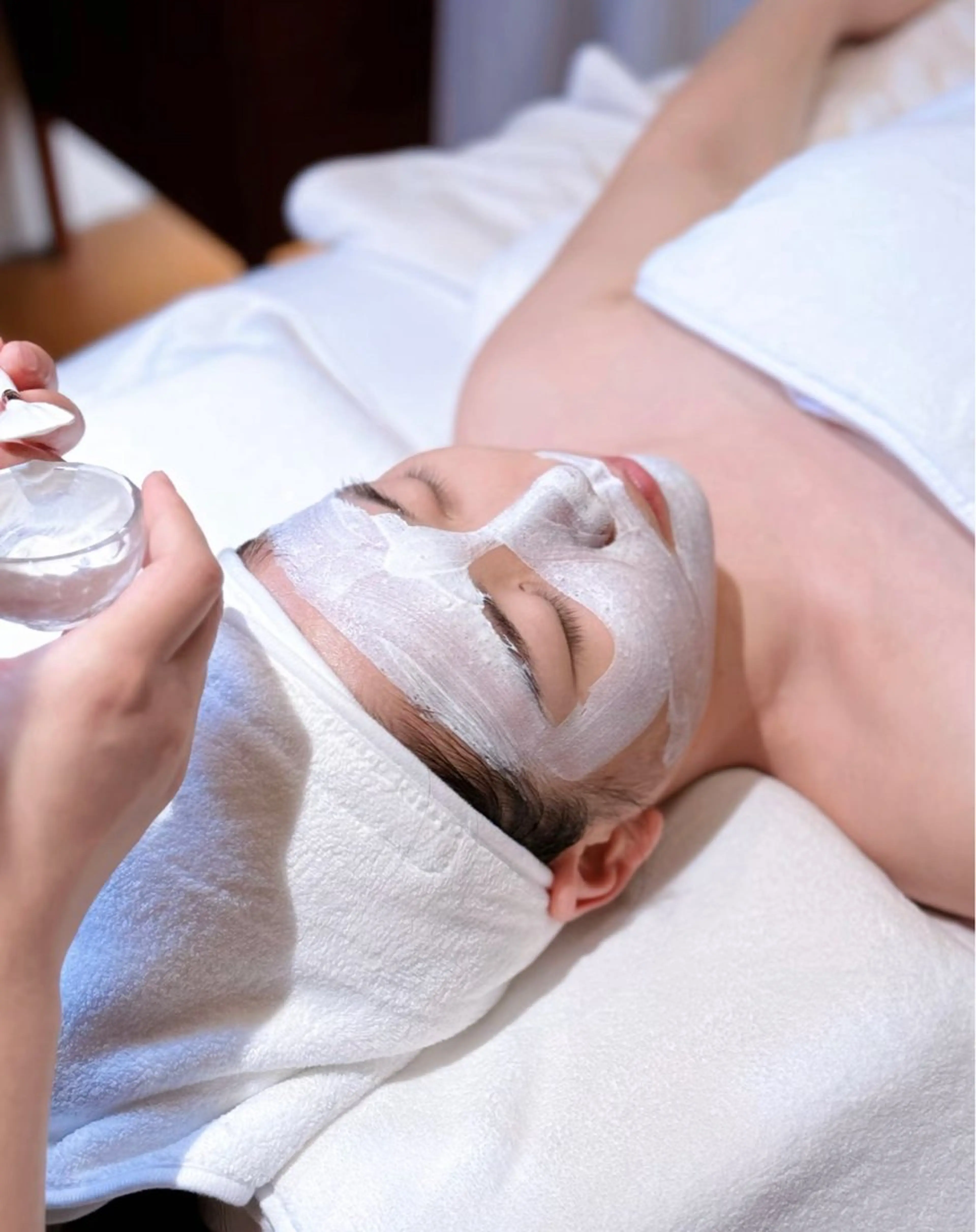 【色素沈着・黒ずみに徹底ケア】光フェイシャル+keilance乳酸ピーリング美白¥15980の写真