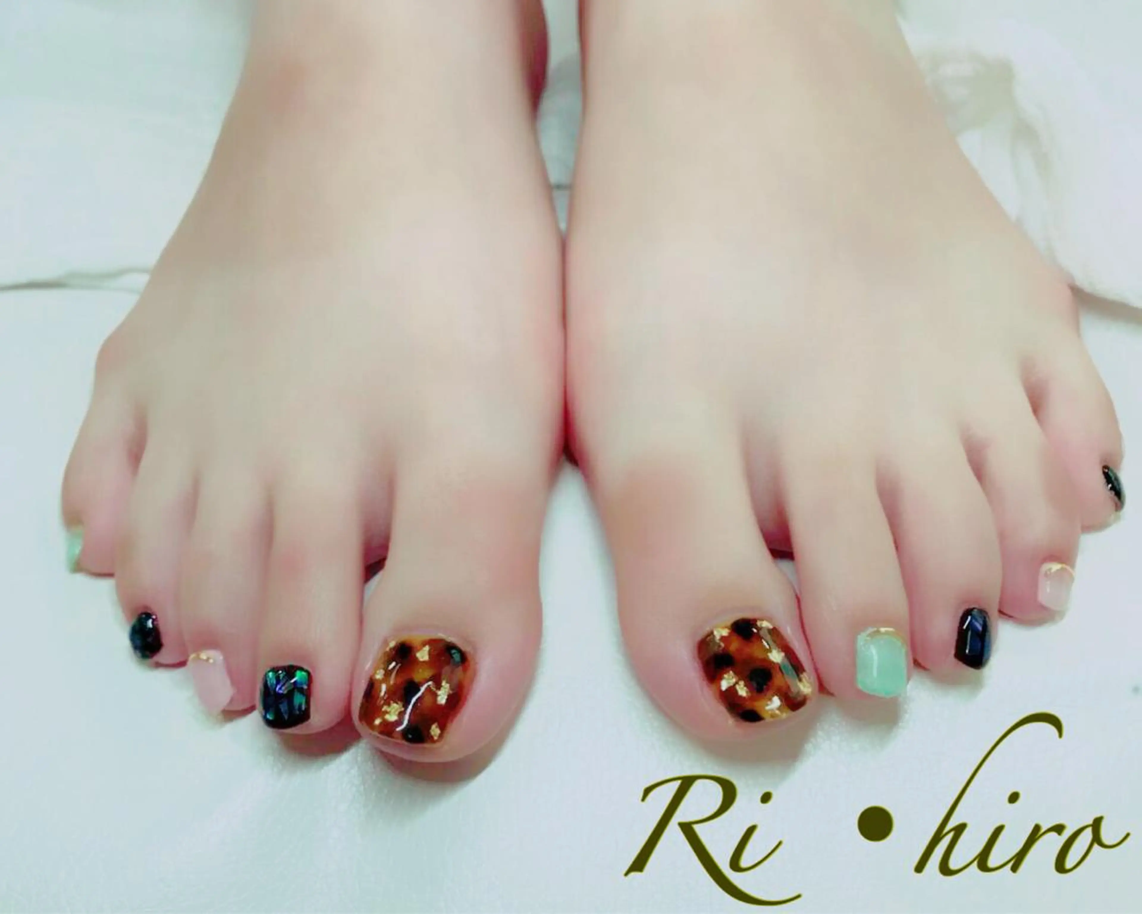 ネイル フットネイル ジェルネイル ネイル＆フラワーサロン〜Ri✦hiro〜鳥栖店所属・HIRATA RIEのネイルデザイン