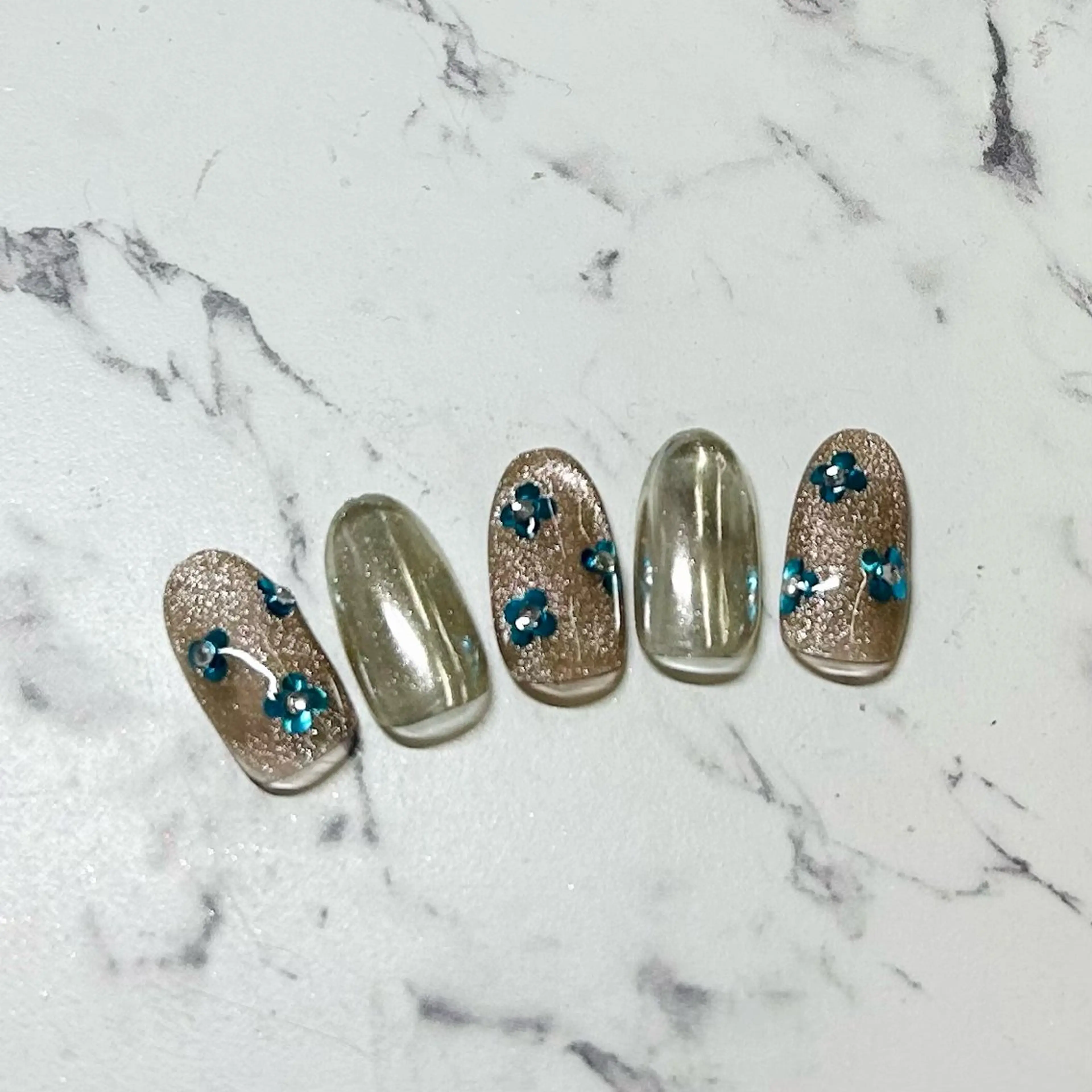 ネイル フラワーネイル AIushe平井店 ななみのネイルデザイン