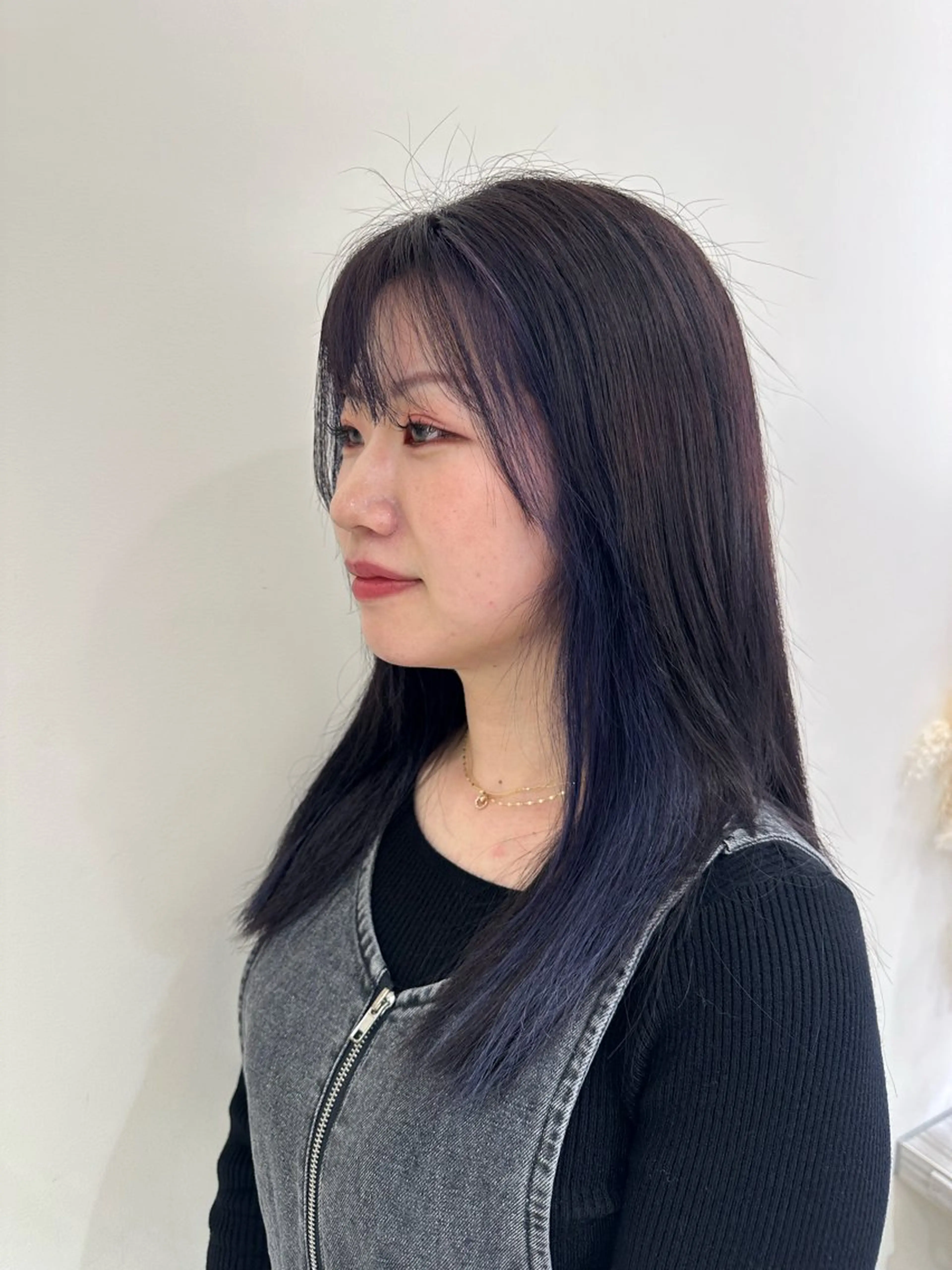 ロング カラー タイトボブ個性派カラ ーAKANEのヘアスタイル