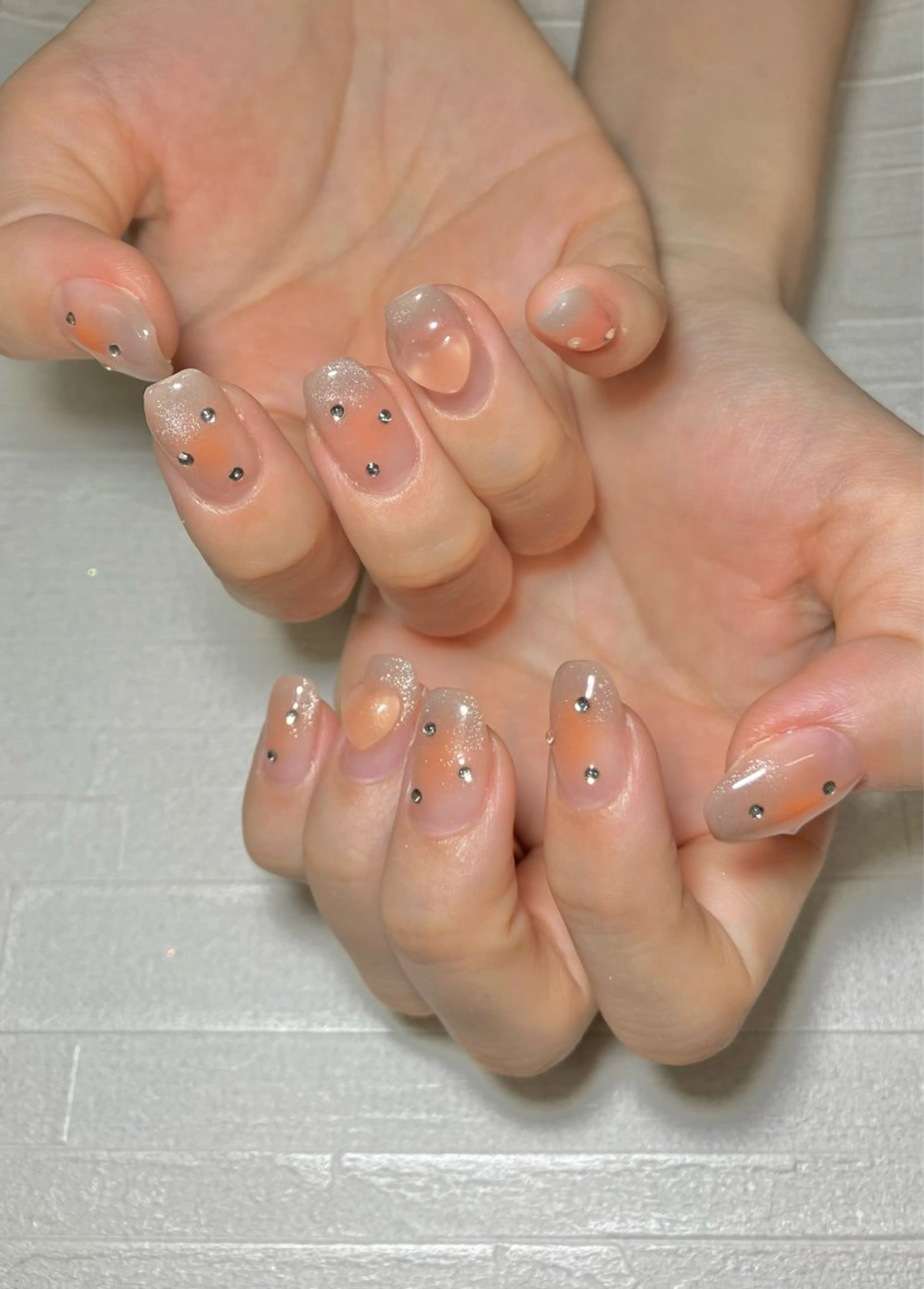 ネイル ハンドネイル Liennail 持込デザインやり放題のネイルデザイン