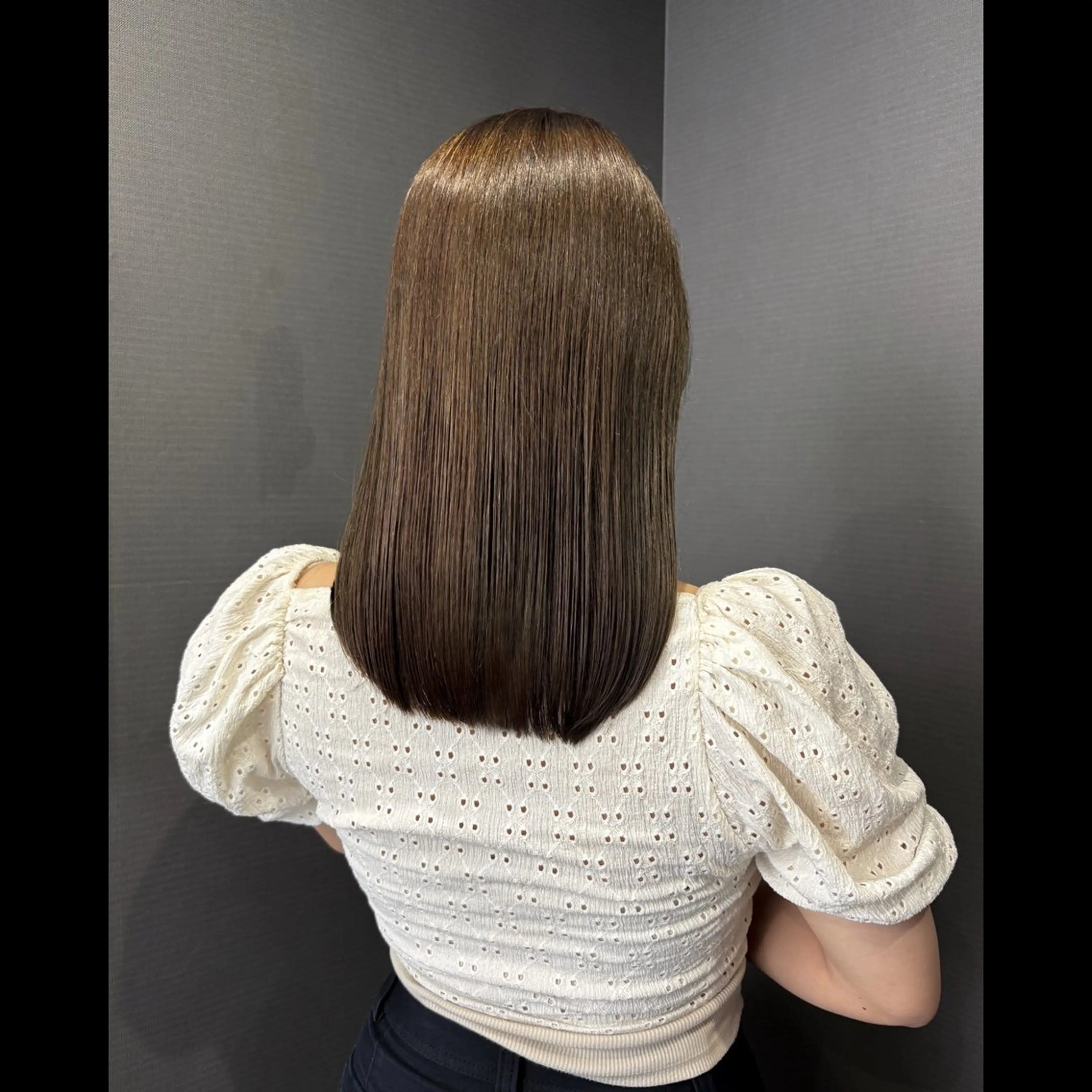 セミロング カット トリートメント 彩名/透明感カラー/ ボブ/レイヤーカットのヘアスタイル