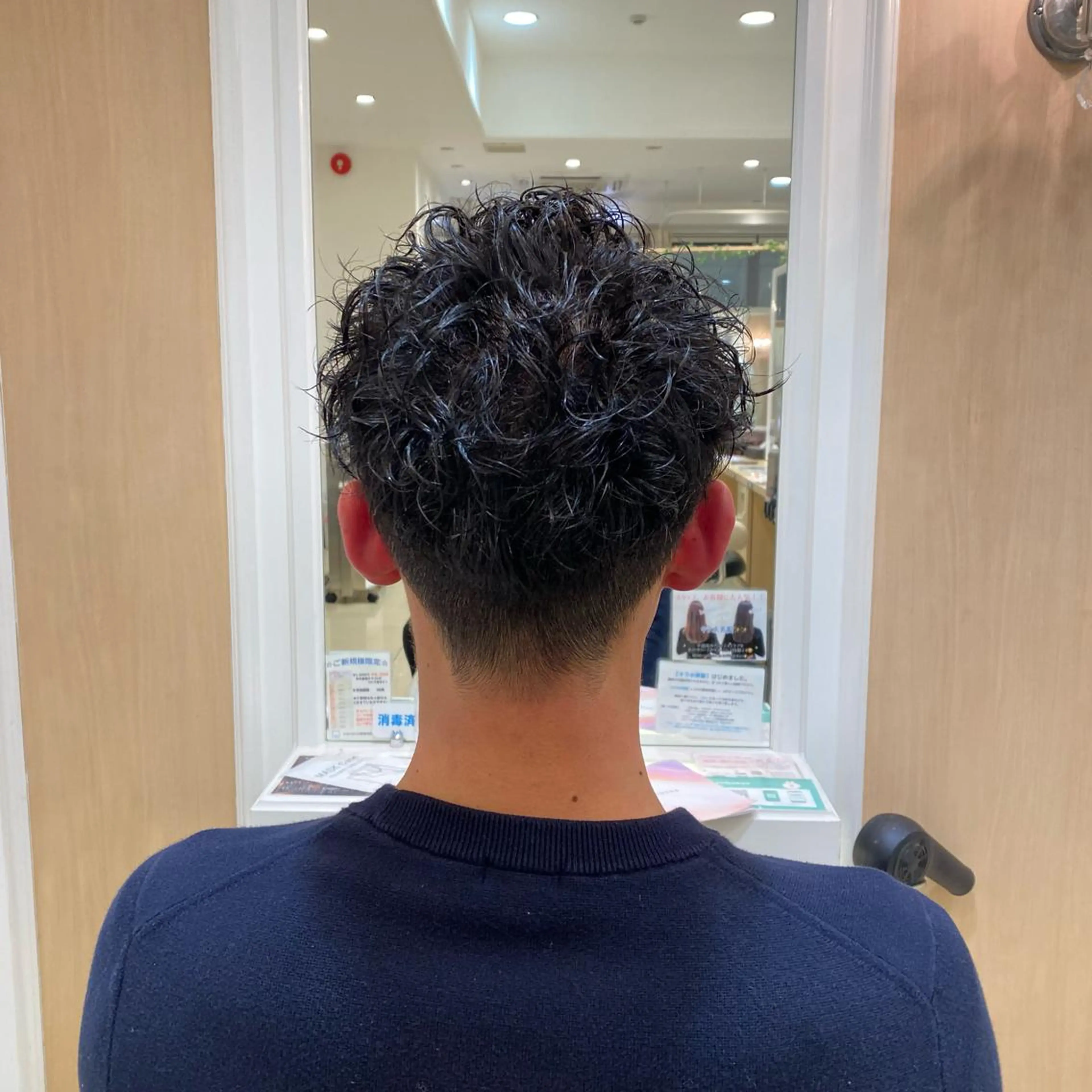 ショート パーマ メンズ カット パーマ メンズ特化型美容師 栗山勇人のヘアスタイル