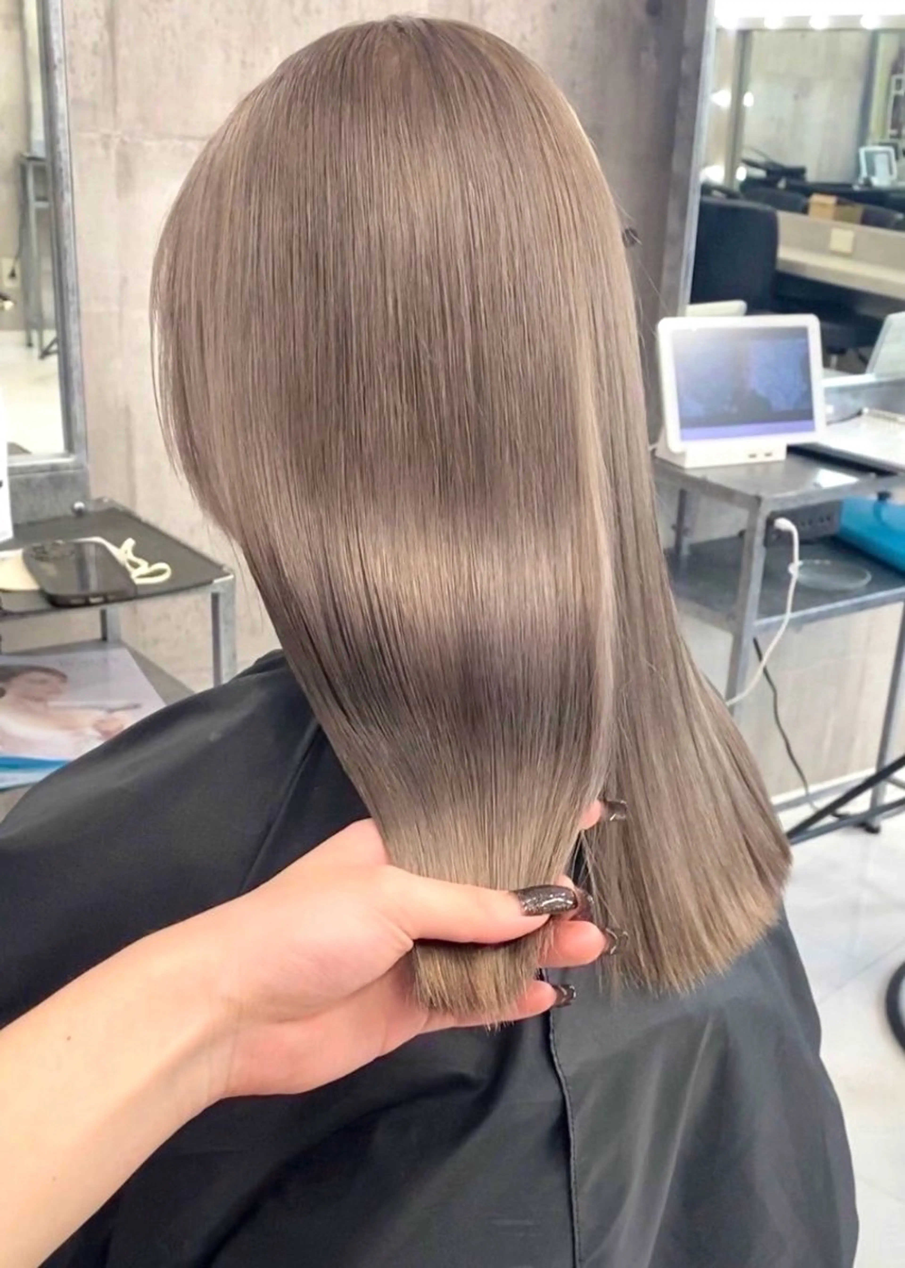 ミディアム カラー 似合わせカラー 🪞🎀✨️hinaのヘアスタイル