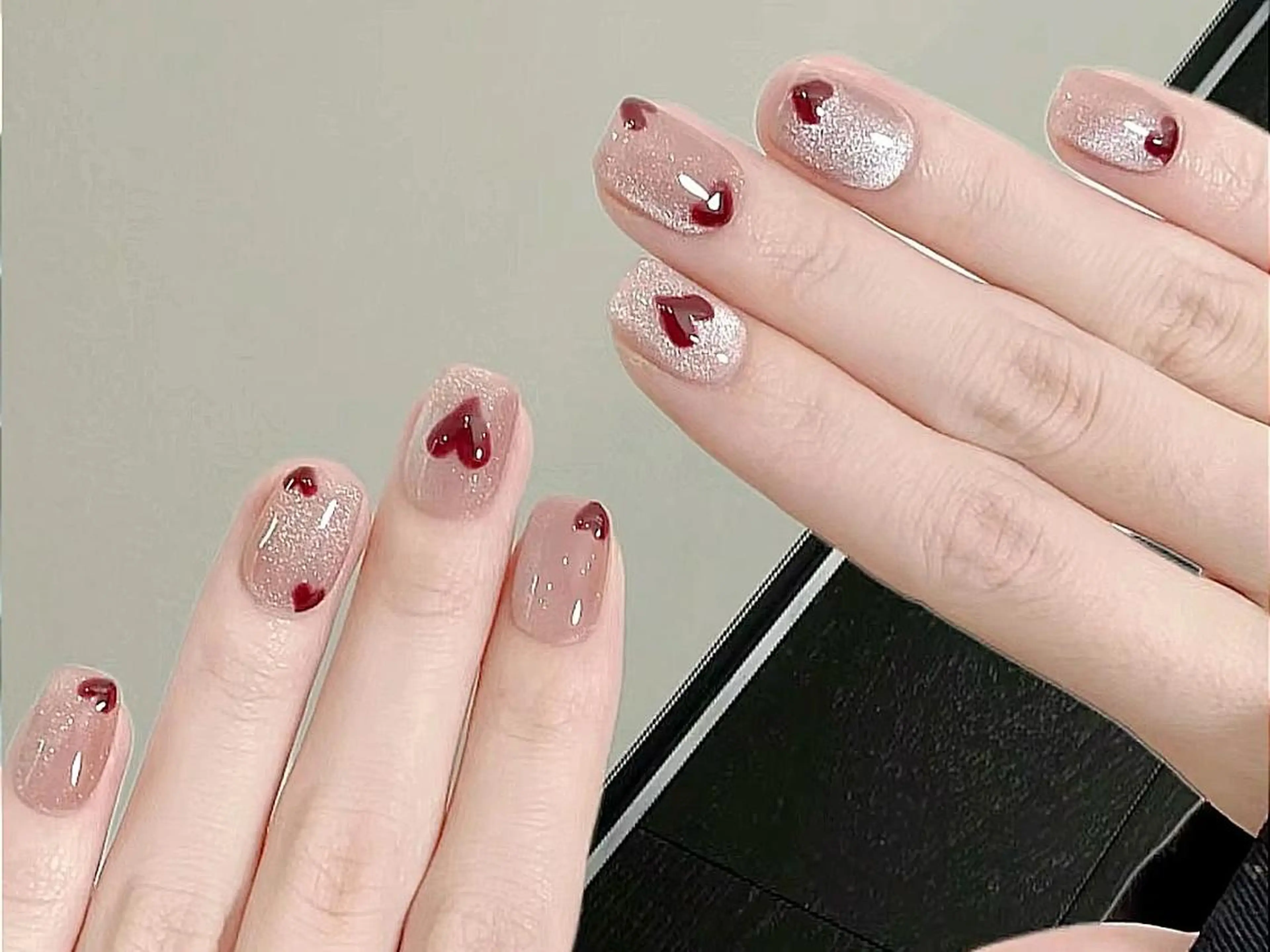 ネイル チークネイル フラッシュネイル ジェルネイル キラキラネイル 韓国ネイル Hanaai Salonスニタのネイルデザイン