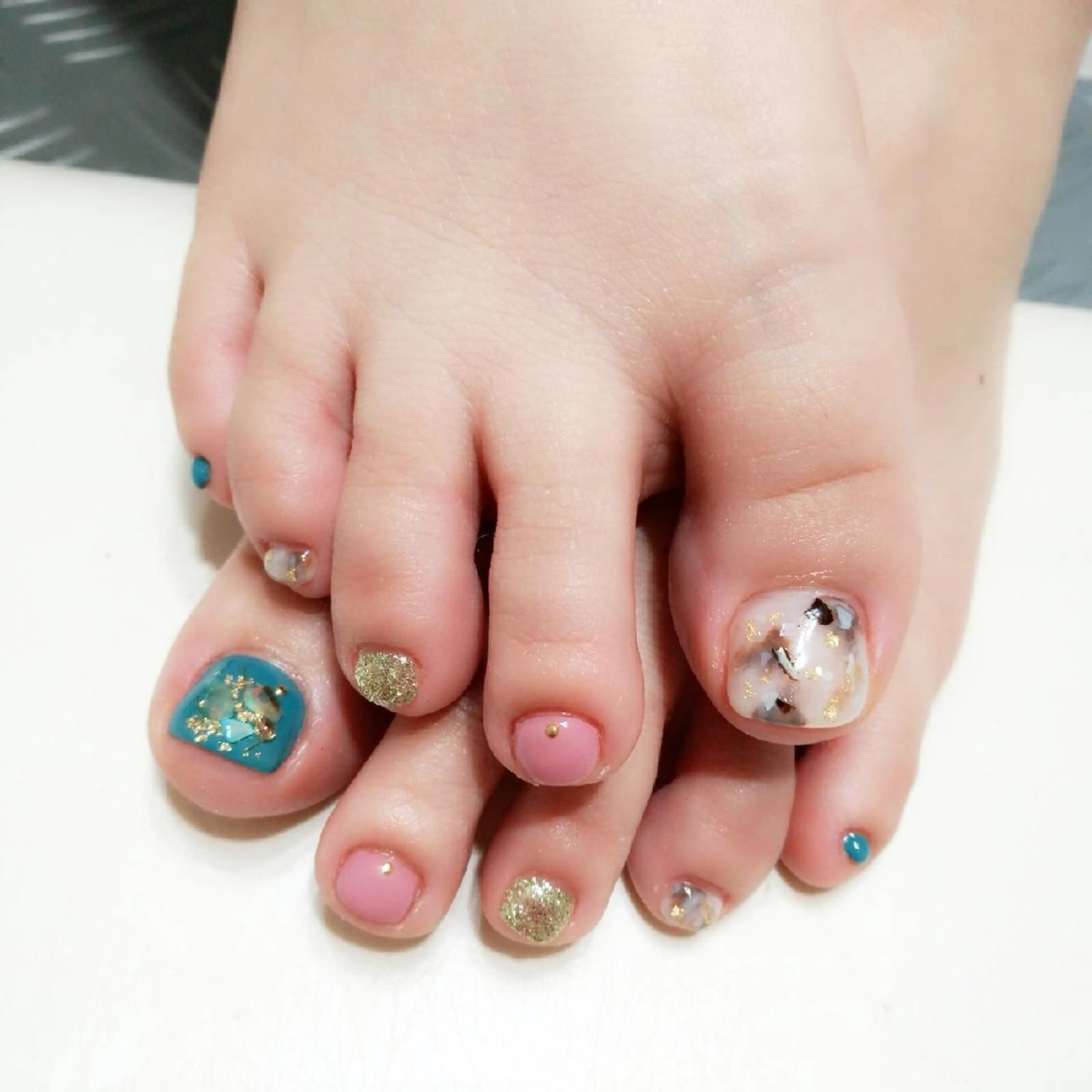 ネイル VIOLUS所属・VIOLUS 関目のネイルデザイン