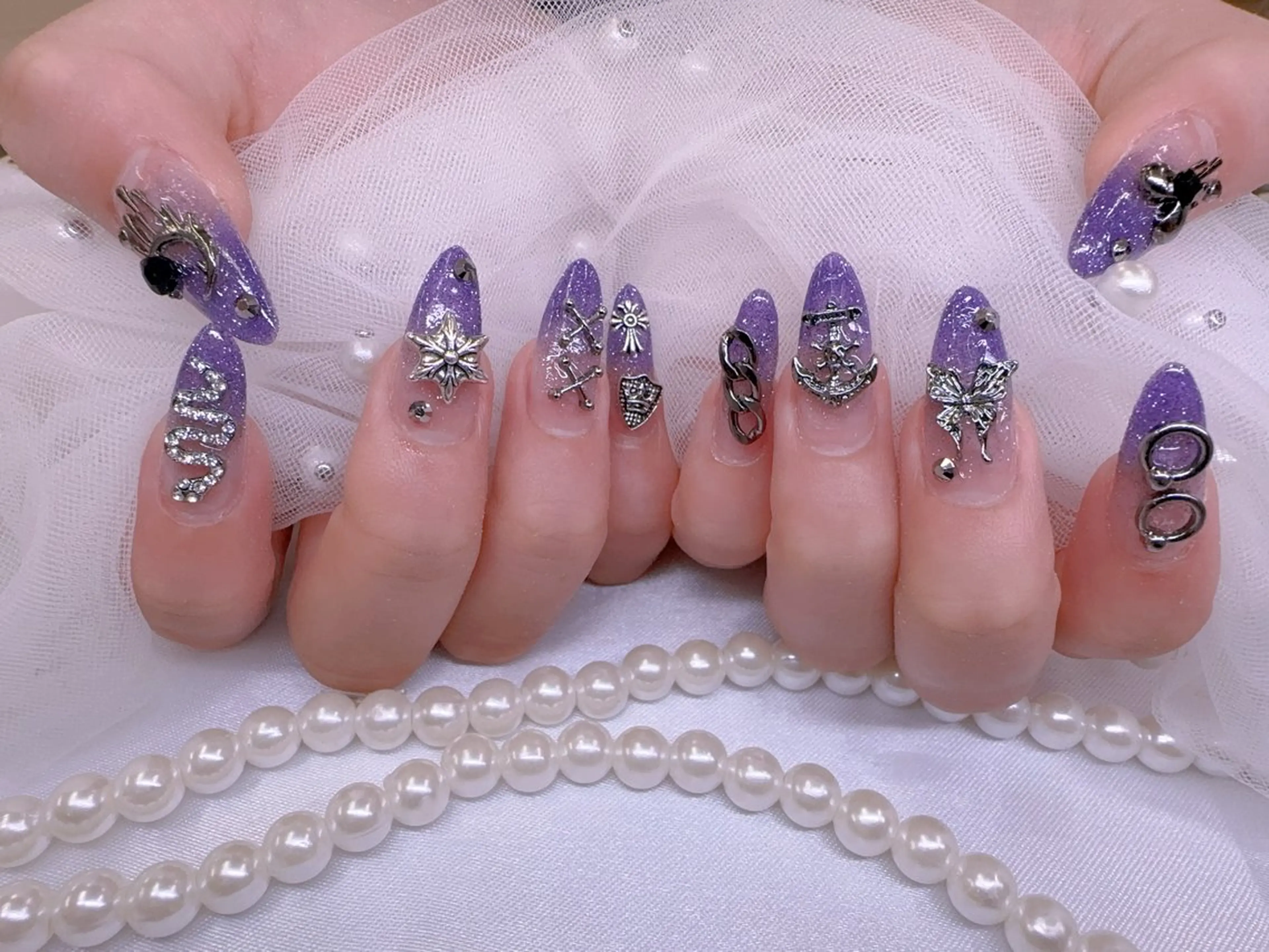 ネイル UMI ネイルサロン新宿🎀のネイルデザイン