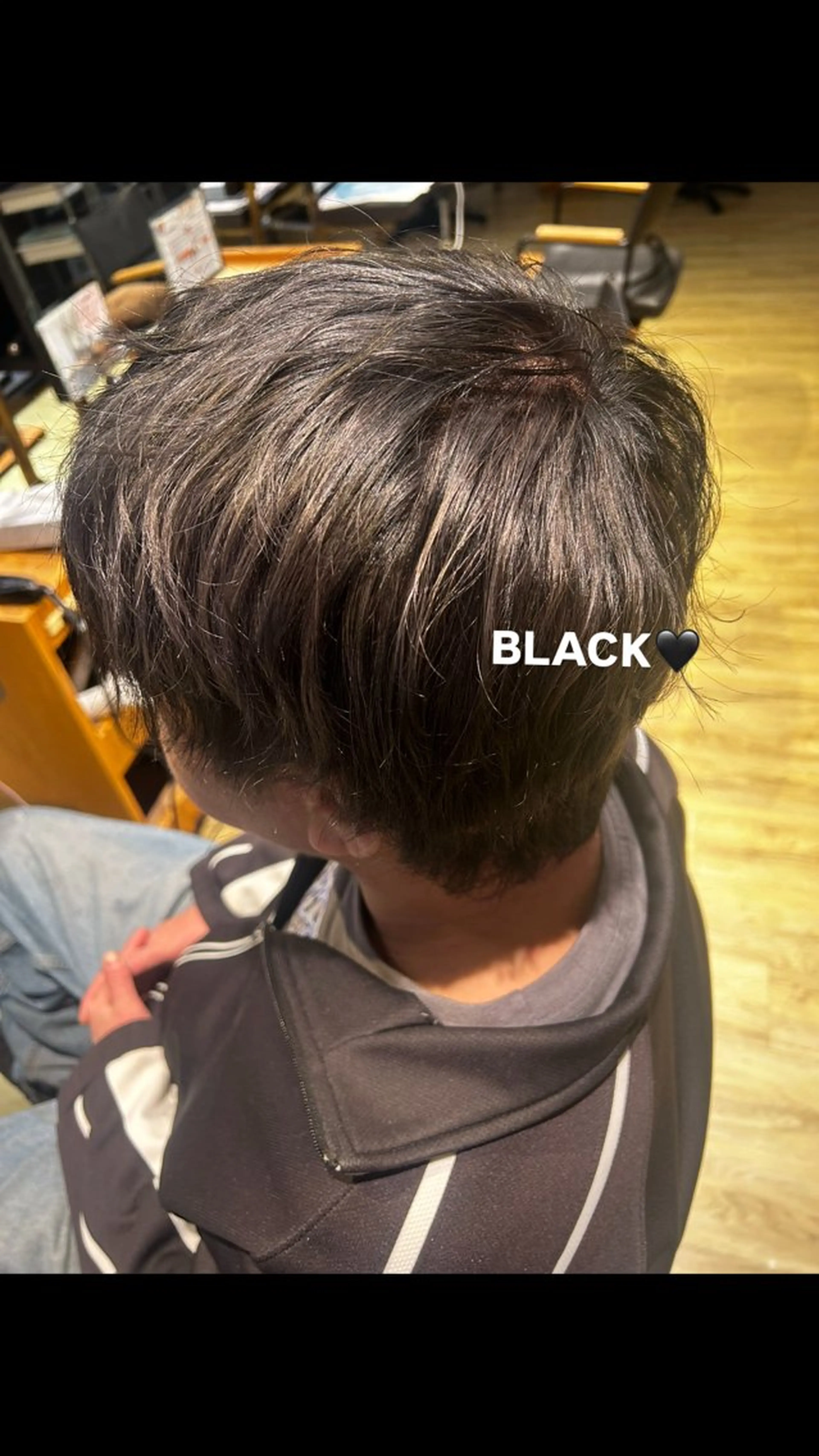 カラー メンズ 鳴海 美海のヘアスタイル