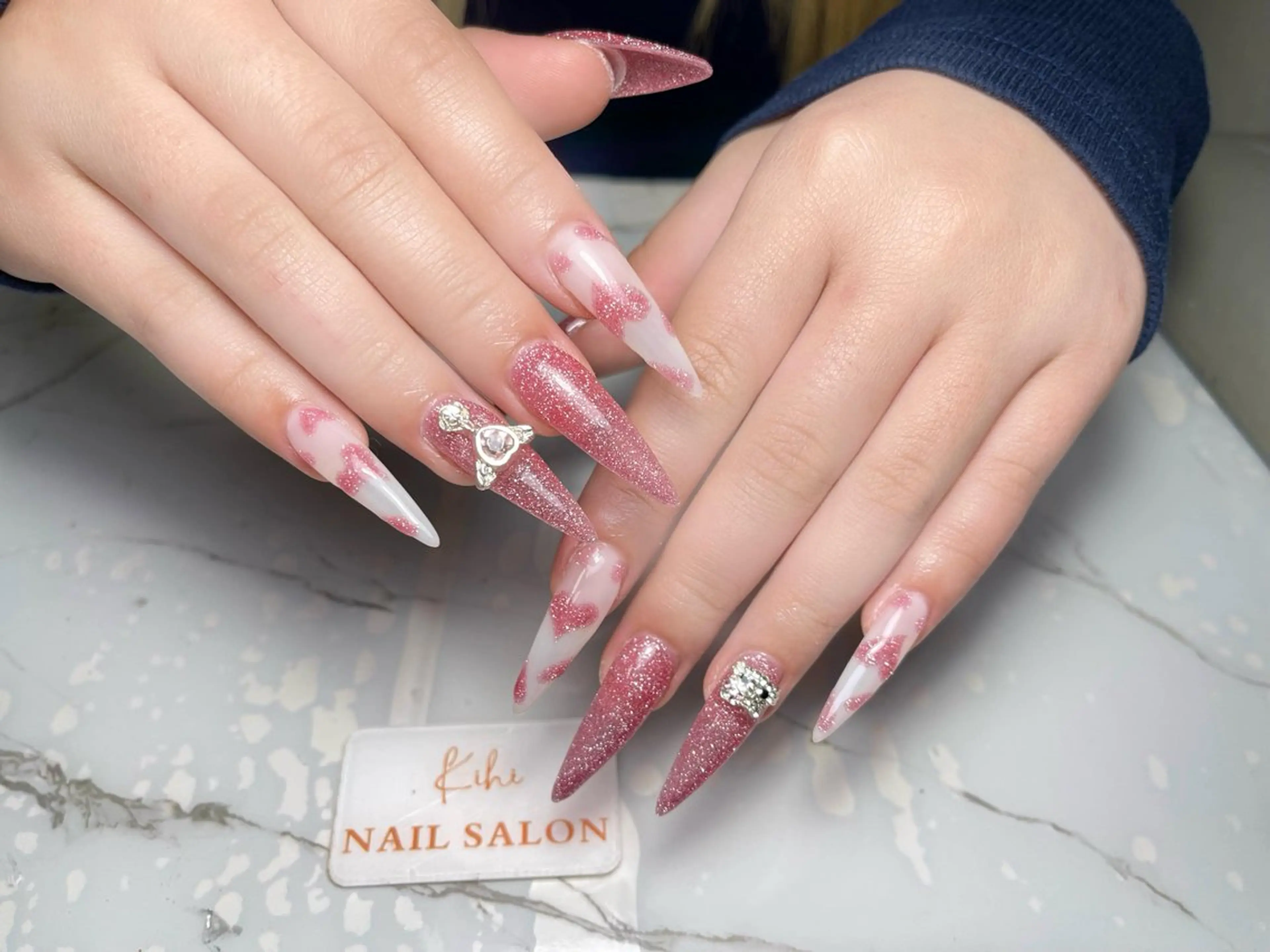 ネイル アートネイル フレンチネイル ジェルネイル グラデーション 韓国ネイル ハンドネイル 💕鈴木ユリ パラジェル/オフ無料のネイルデザイン