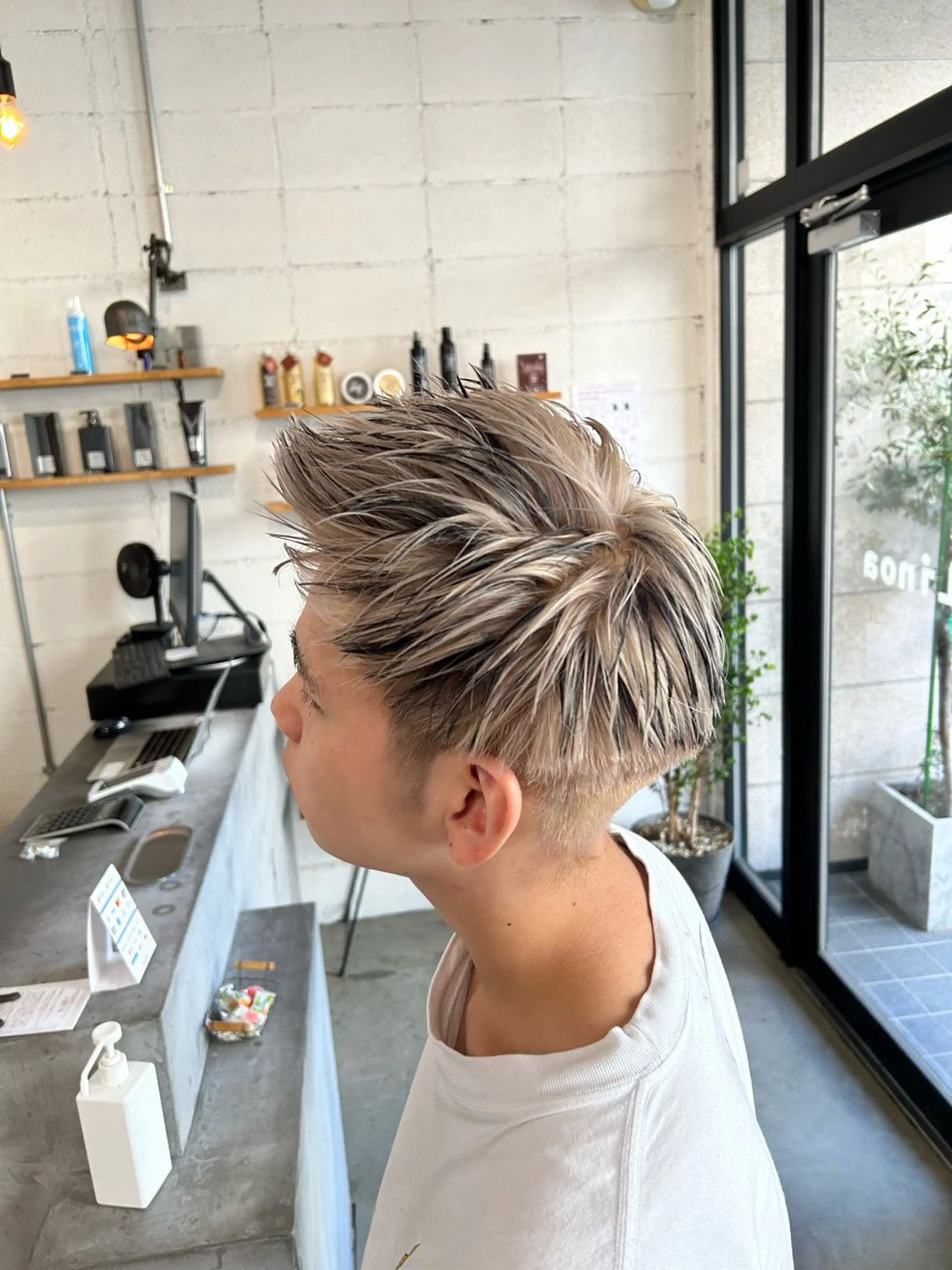 メンズ やりすぎないパーマ ニュアンスパーマのヘアスタイル