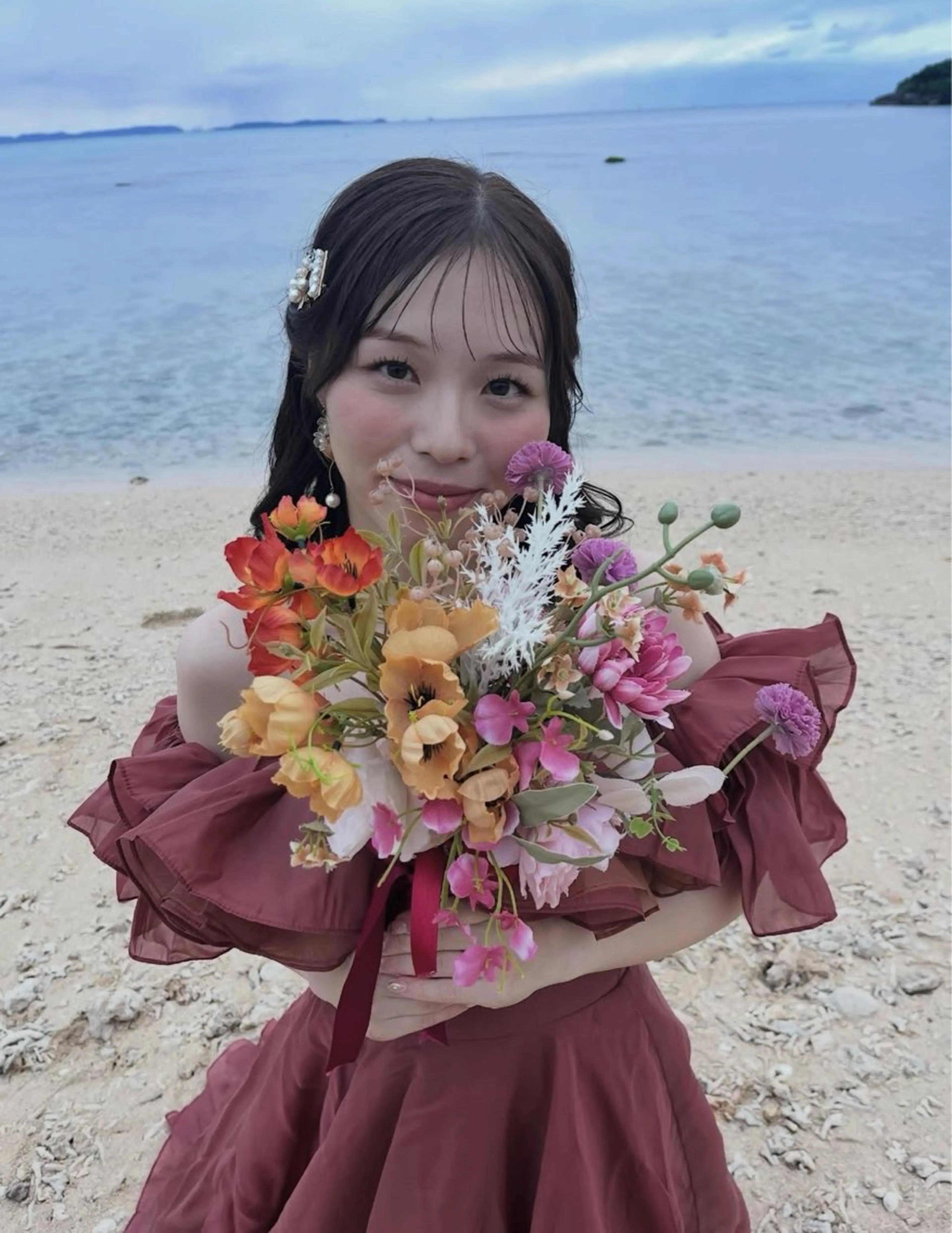 ヘアアレンジ アイブロウサロン WHITE EYE 宜野湾店 眉毛サロン所属・玉城 里奈のヘアスタイル