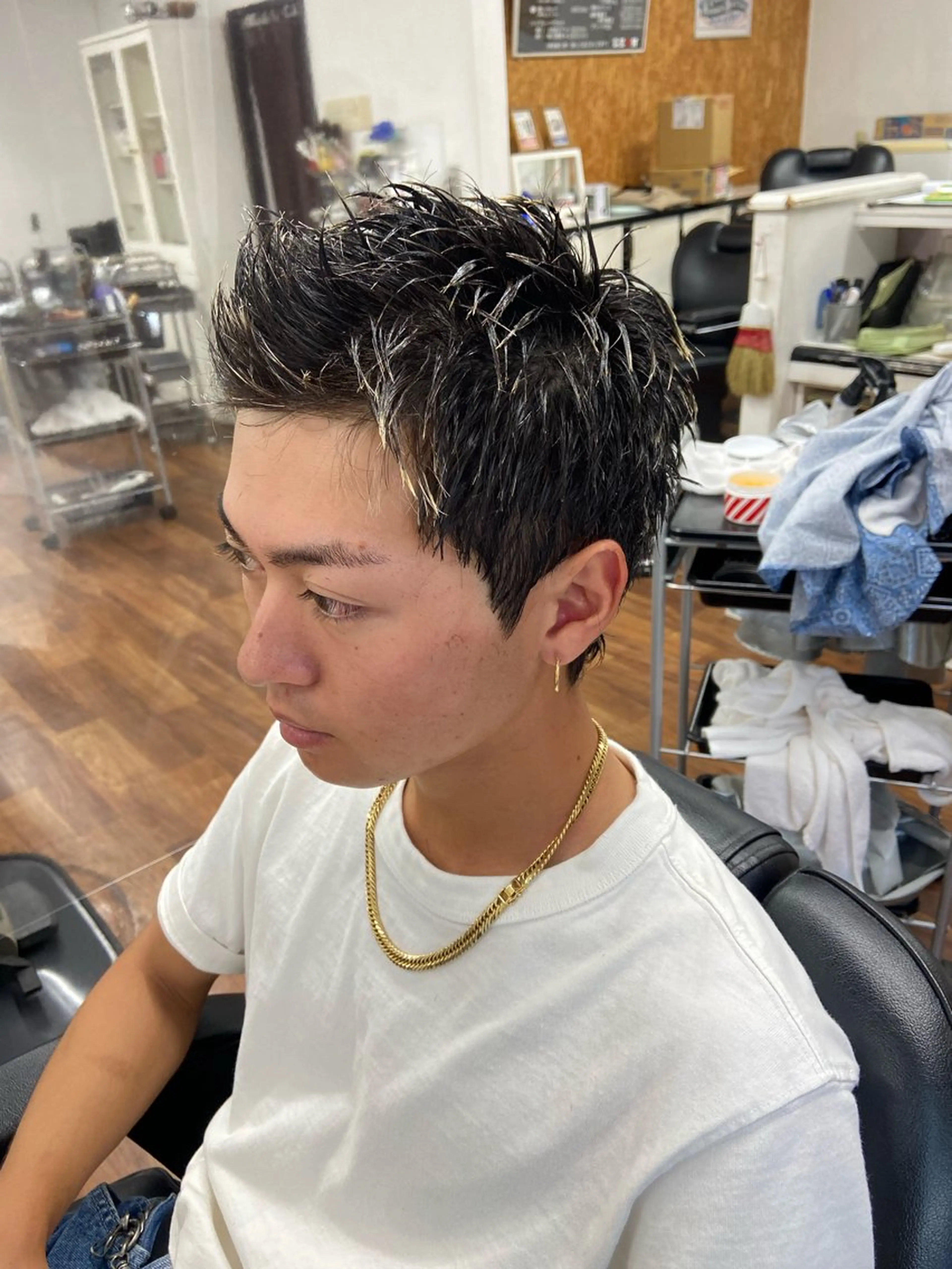 カット＋眉毛の写真