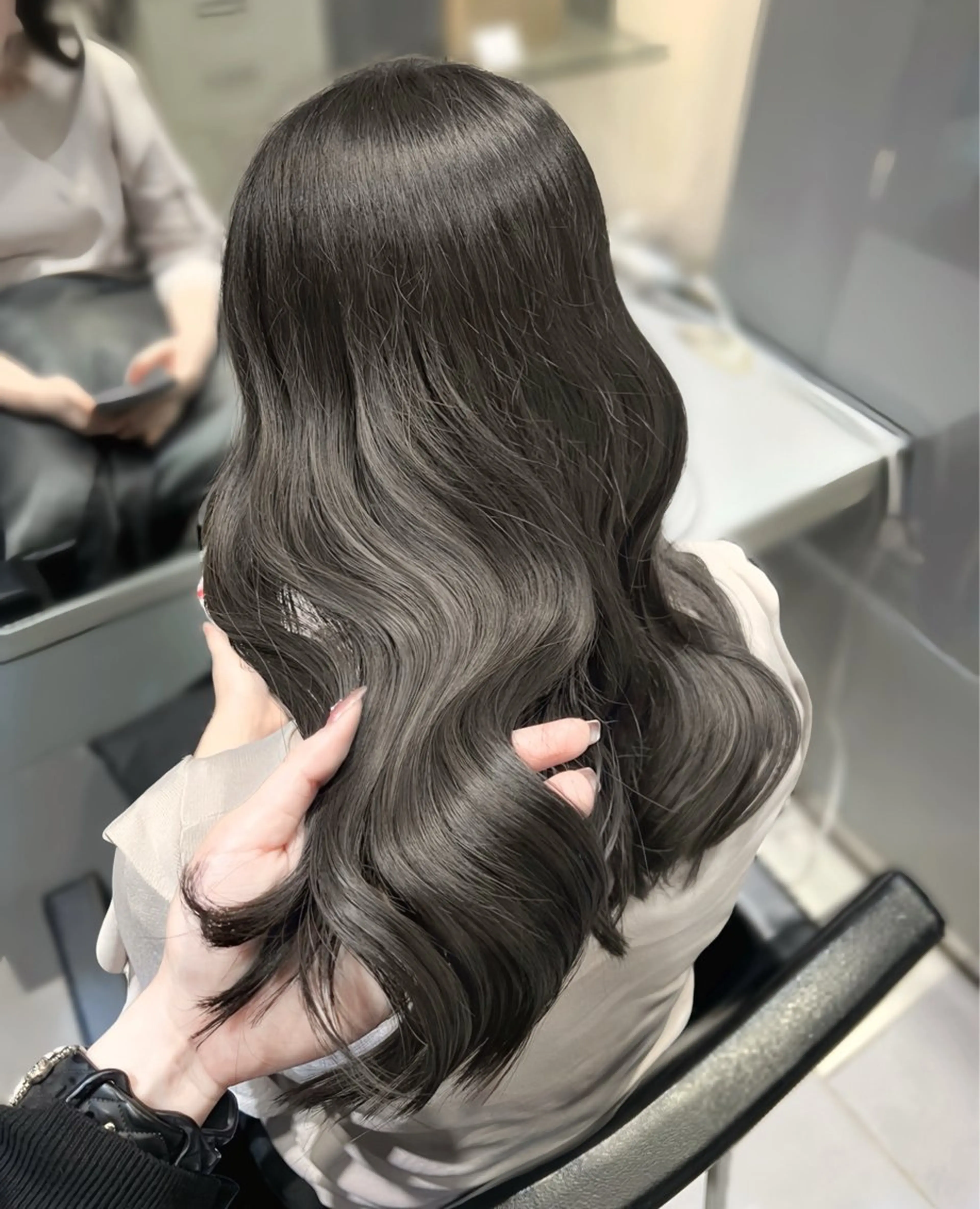 セミロング 韓国ヘア🇰🇷/ みう/미우 ☪︎のヘアスタイル