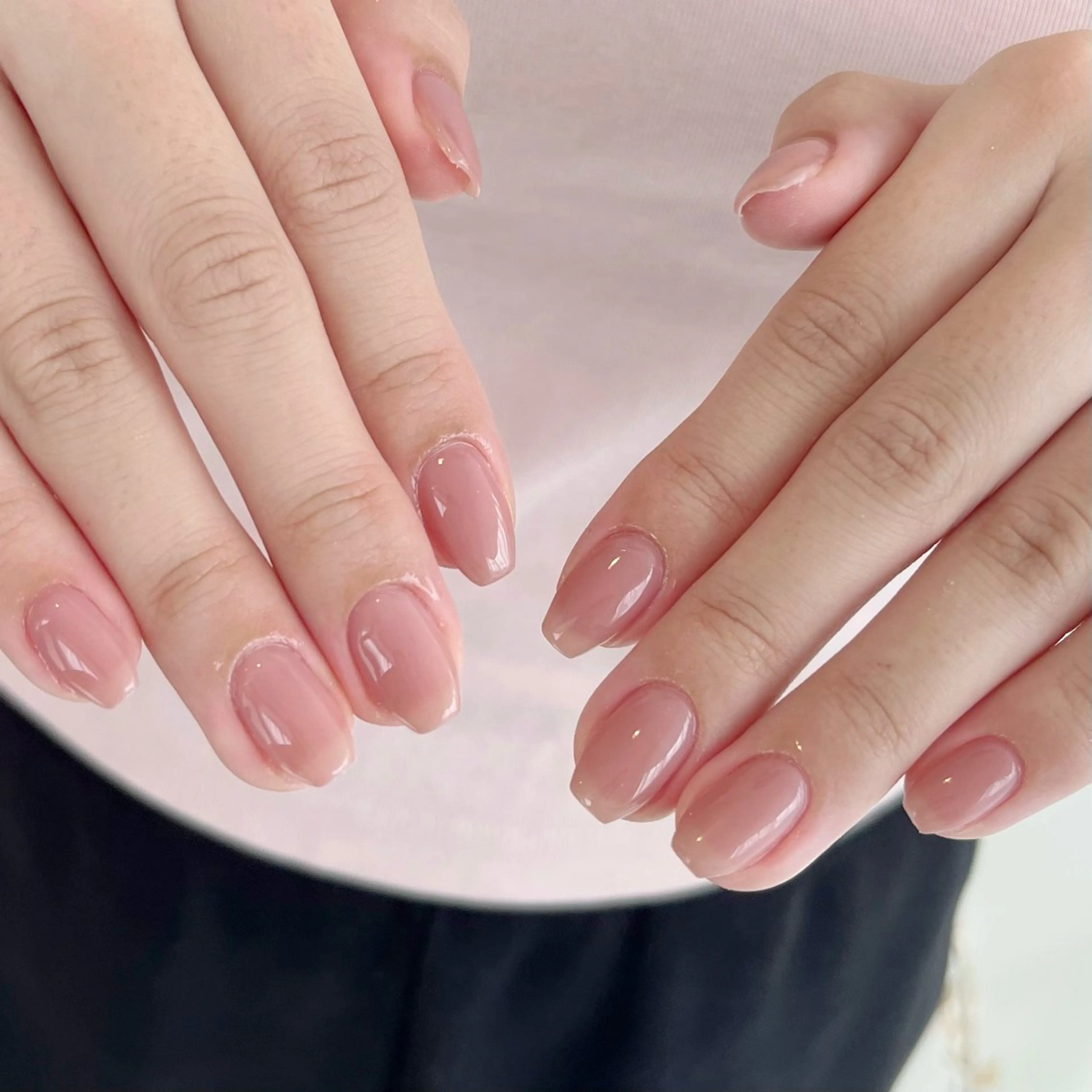 ネイル オフィスネイル ピンク シンプルネイル ハンドネイル pétit所属・petit sarina..ෆのネイルデザイン